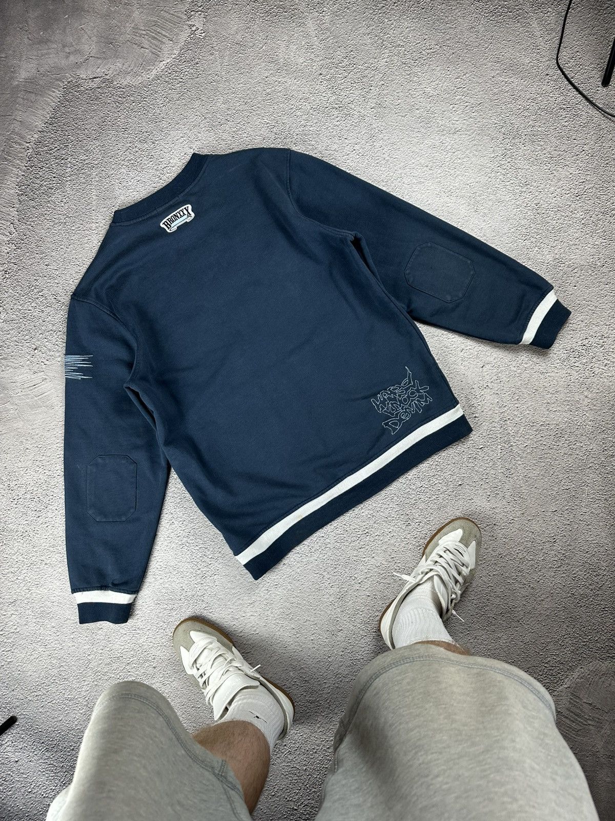 Japanese Brand BPMW Denim Graffiti Sweatshirt Navy Vintage Y2K Faded SK8 Size US XL / EU 56 / 4 - 2 Thumbnail