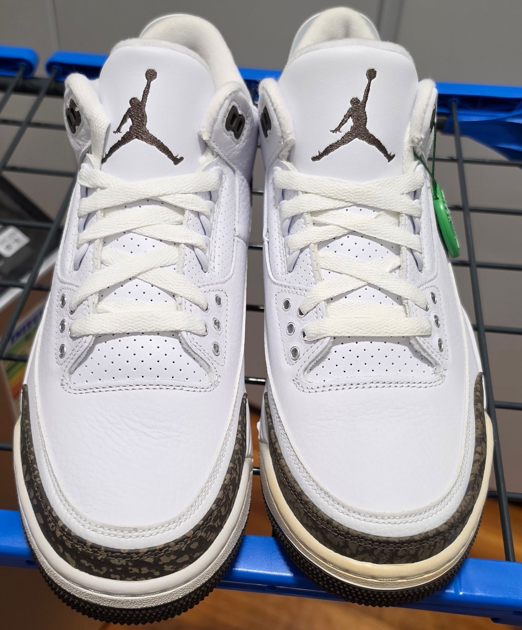Jordan Brand Jordan 3 Retro Mocha 2018 (US 9.5) Size US 9.5 / EU 42-43 - 4 Thumbnail