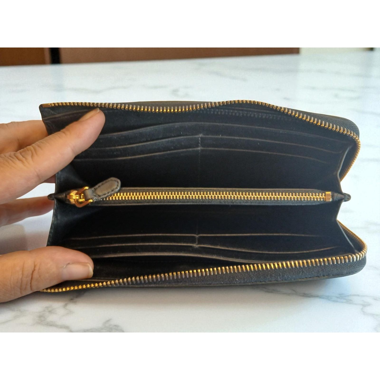 Prada Prada Tessuto Nylon Quilted Zip Around Wallet in Black Size ONE SIZE - 10 Thumbnail