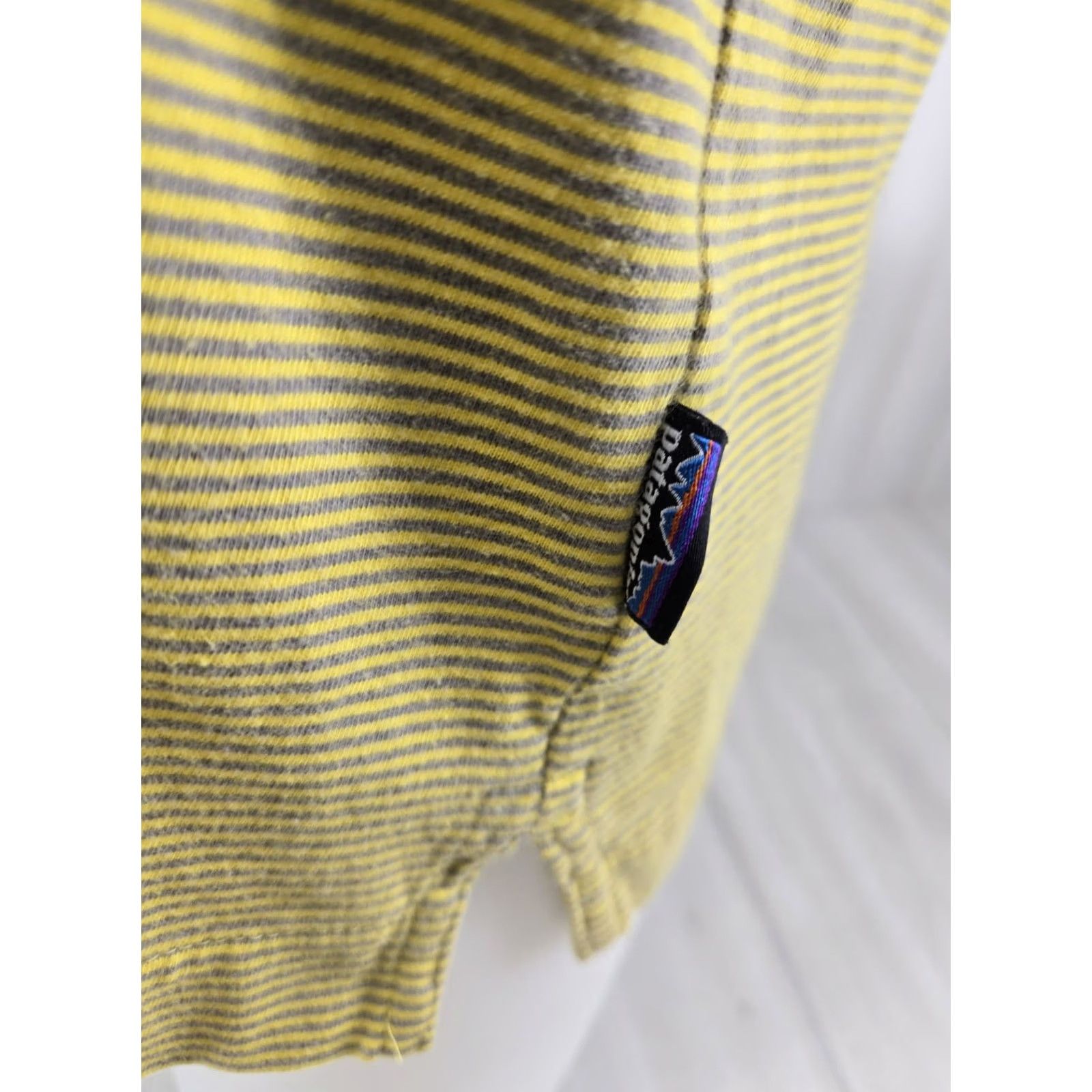 Patagonia Patagonia Polo Shirt Mens Large Yellow Striped Short Sleeve Organic Cotton Shirt Mens Large Yellow Striped Short Sleeve Polo Cotton Size US L / EU 52-54 / 3 - 5 Thumbnail