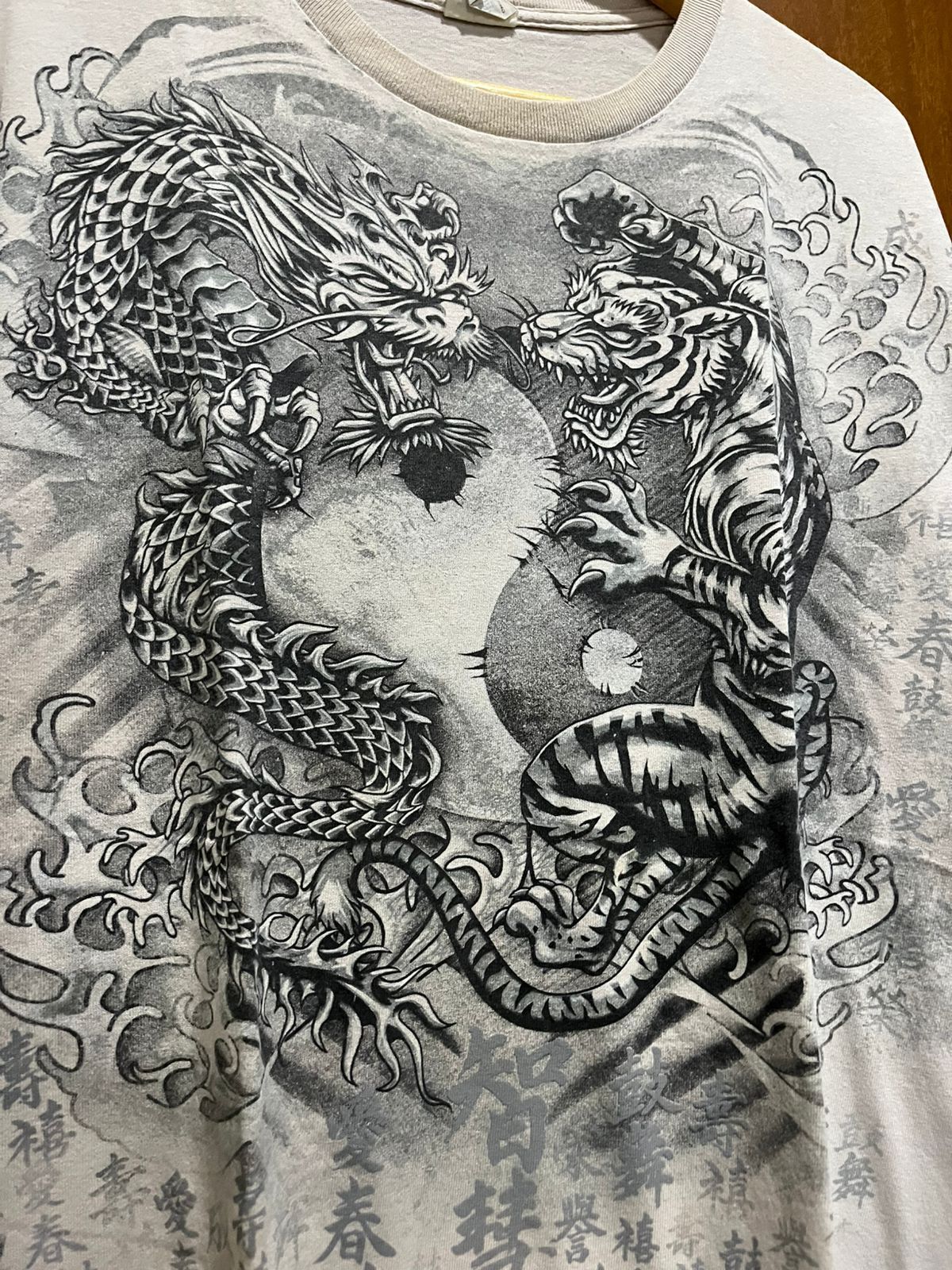 Gildan y2k dragon x tiger yin yang graphic tee tshirt Size US XL / EU 56 / 4 - 3 Thumbnail