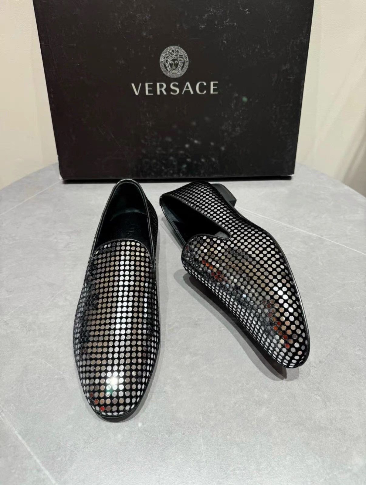 Versace Versace Men's Velvet Sequin Sticking Leather Shoes K33 Size US 7 / EU 40 - 2 Thumbnail