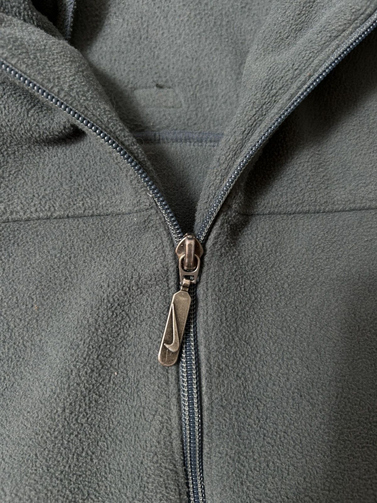 Nike VINTAGE NIKE 2000s FLEECE ZIP UP SWEATSHIRT Size US S / EU 44-46 / 1 - 7 Thumbnail
