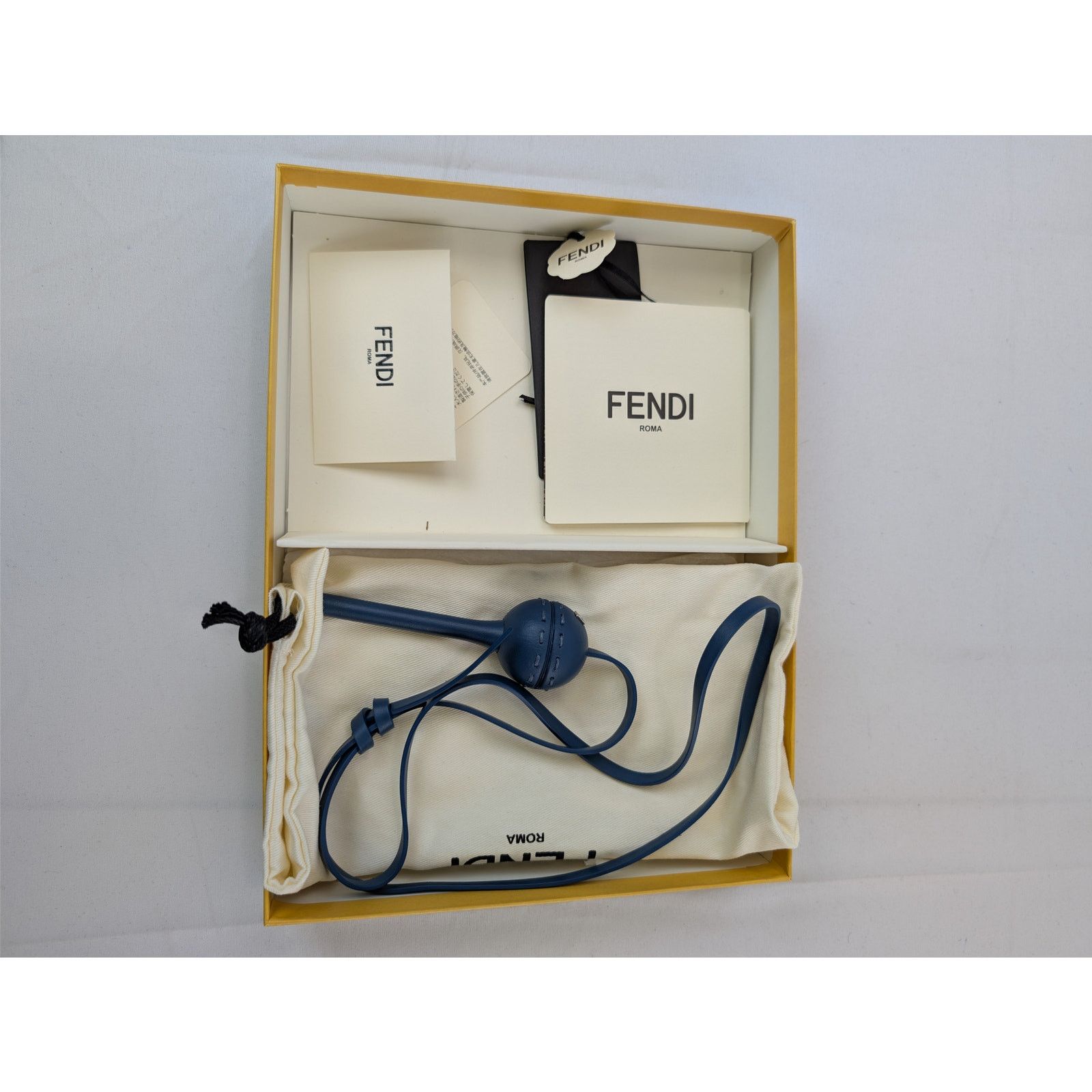Fendi o1rshd1 Q:3 / Size: OS / Leather Lollipop Holder Necklace Size ONE SIZE - 10 Thumbnail