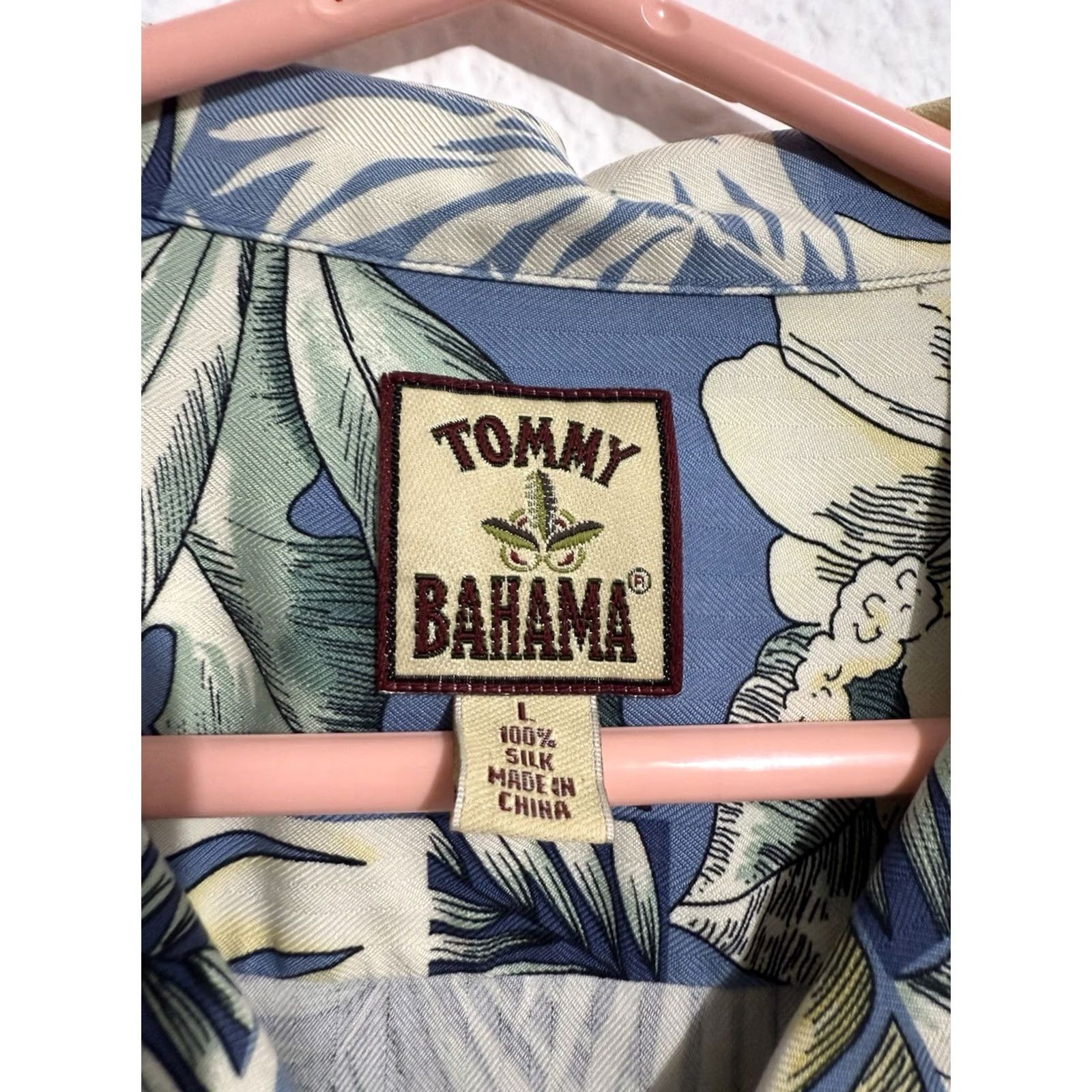 Tommy Bahama Tommy Bahama Hawaiian Shirt Mens L Silk Blue Floral Button-Up Camp Size US L / EU 52-54 / 3 - 7 Thumbnail