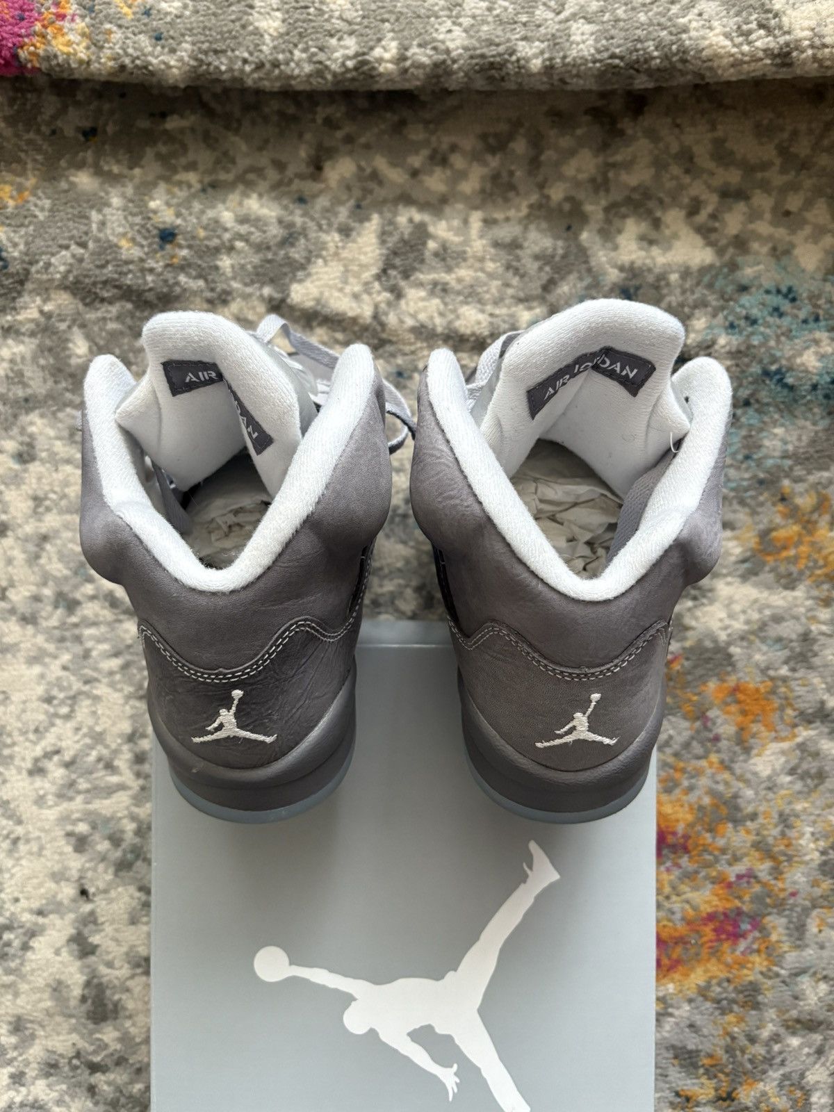 Jordan Brand Air Jordan Retro 5 Wolf Grey size 6.5 Size US 6.5 / EU 39-40 - 4 Thumbnail