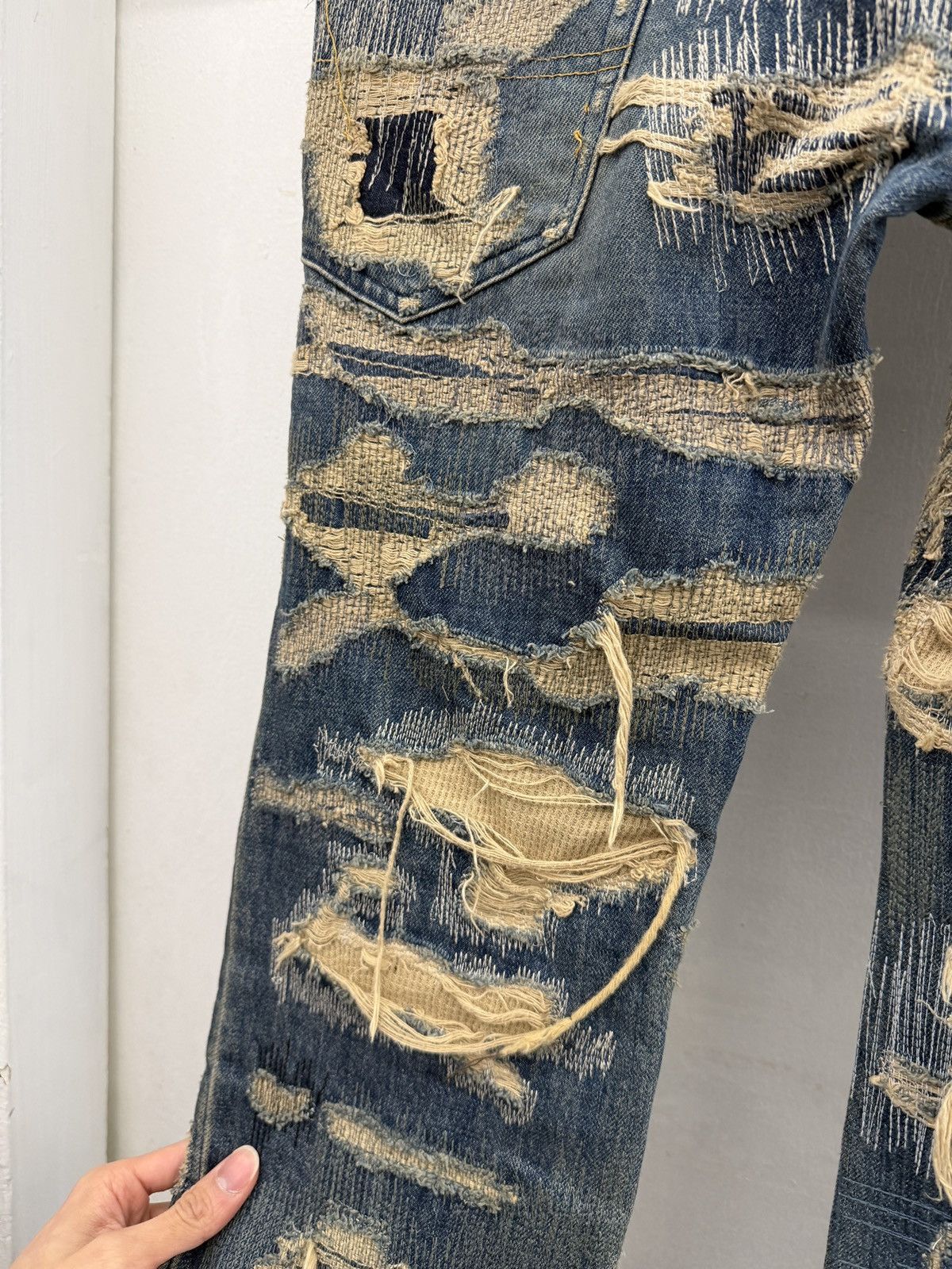 Undercover AW05 85 ARTS AND CRAFT DENIM JEANS Size US 32 / EU 48 - 8 Thumbnail