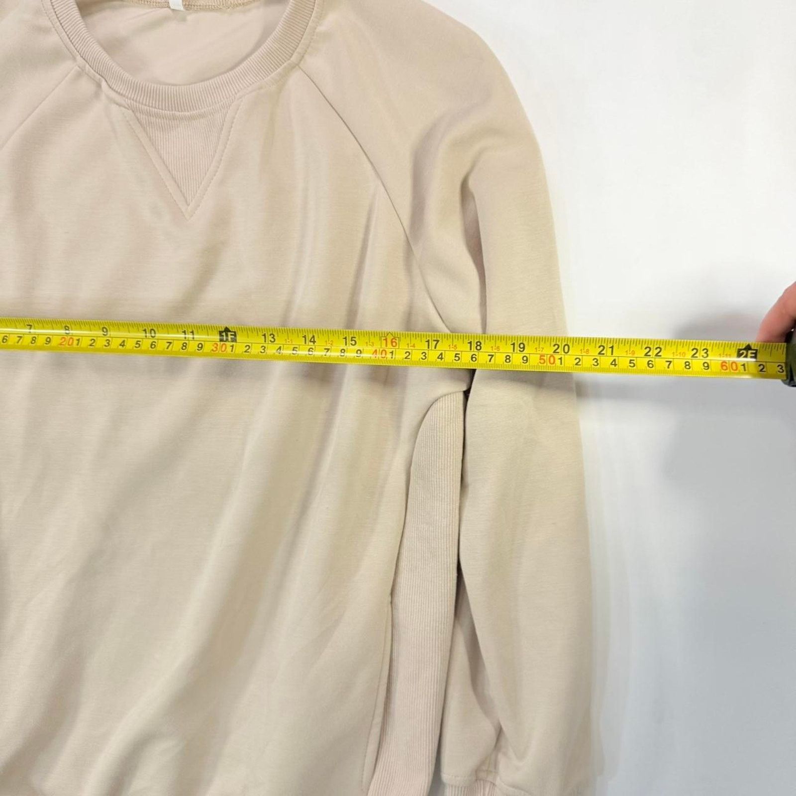 & Other Stories NWT All in Motion Women's Cream Pullover Sweatshirt Sz M Size M / US 6-8 / IT 42-44 - 2 Thumbnail