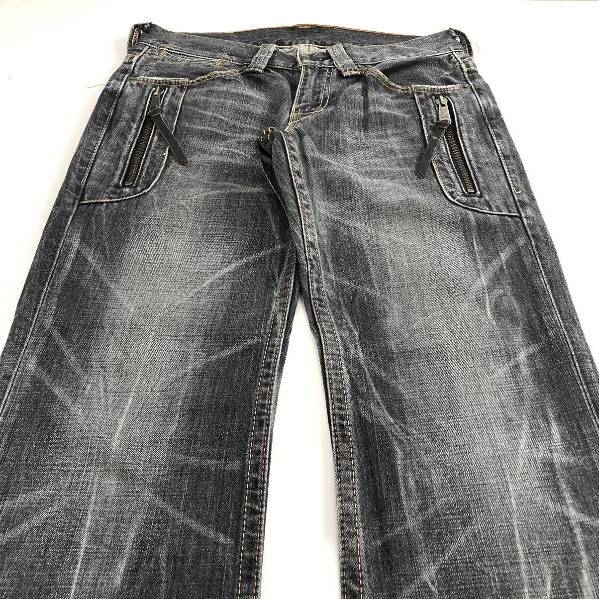 If Six Was Nine × Le Grande Bleu (L.G.B.) × Levi's Crazy Flare Jeans Levis 507 Multi Pocket Y2K Faded Pants Size US 32 / EU 48 - 2 Thumbnail