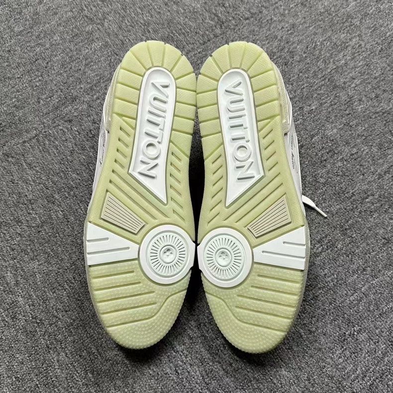 Louis Vuitton Louis Vuitton White Trainer Cowhide White Cement Low Top F Size US 7 / EU 40 - 7 Thumbnail