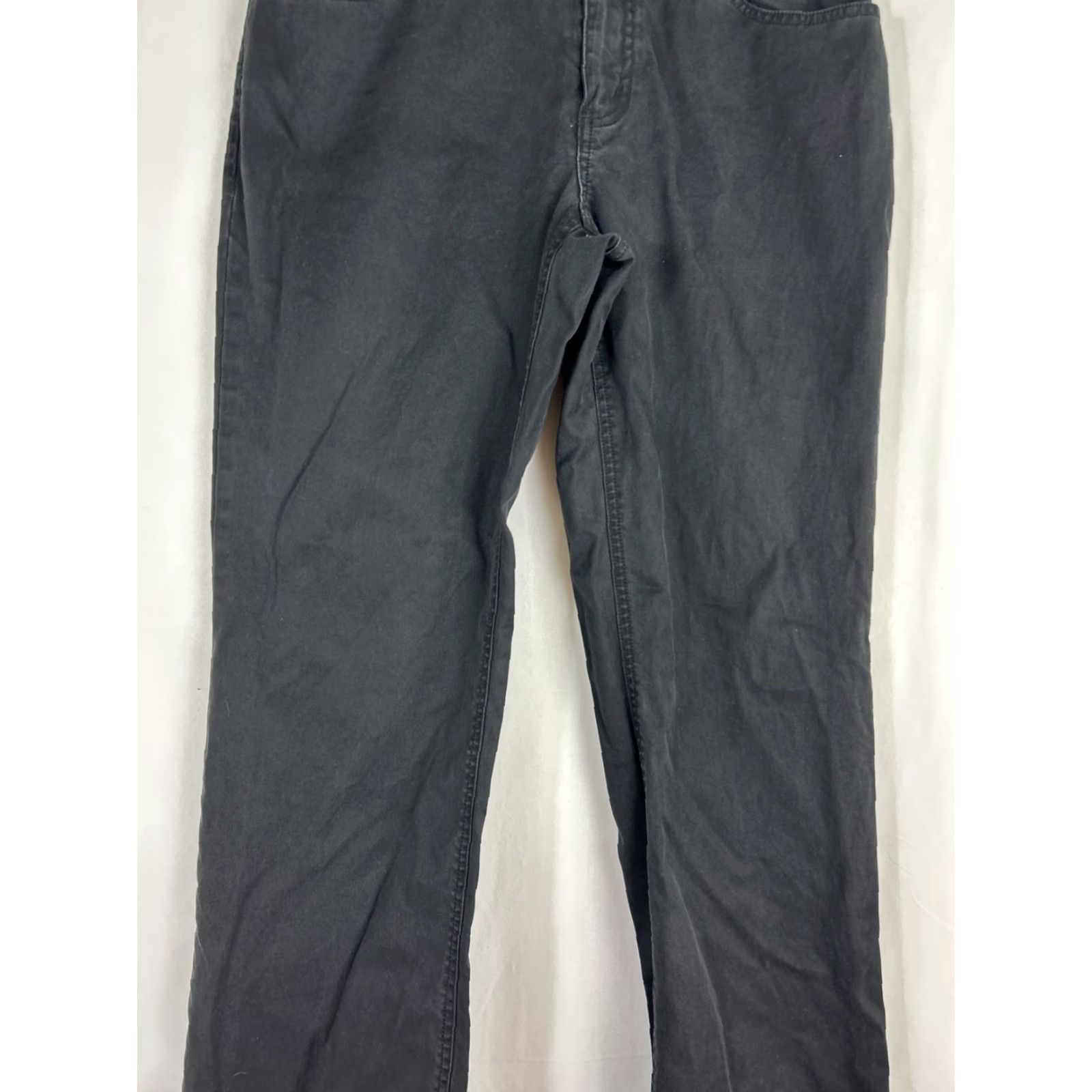 Eddie Bauer VINTAGE Eddie Bauer? Wait not vintage. The title: Eddie Bauer Womens Pants 8 Black Cotton Blend Stretch Outdoor 30x30 Size 30" / US 8 / IT 44 - 3 Thumbnail