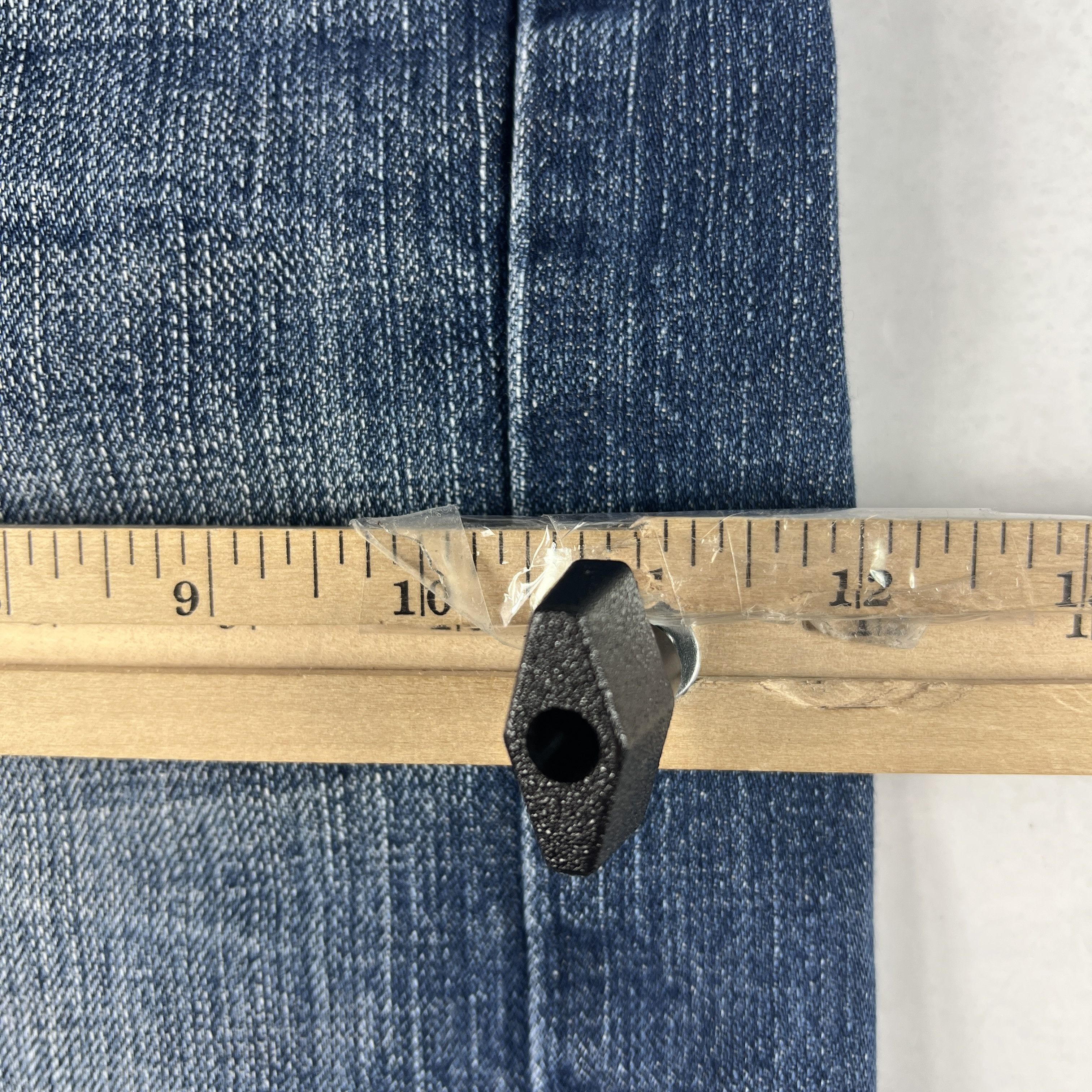 Levi's Levi's Jean Shorts 569 Loose Cut Off Faded Denim Jorts Size US 35 - 18 Thumbnail