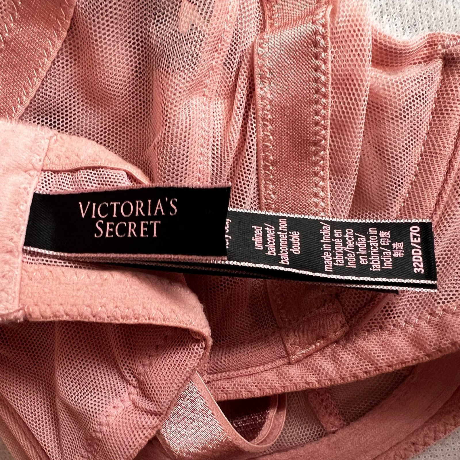 Victoria's Secret Victoria's Secret Very Sexy Unlined Balconette Bra, 32DD Size ONE SIZE - 4 Thumbnail