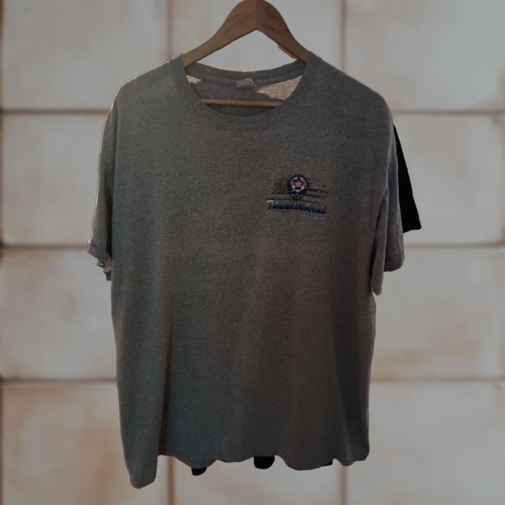 Gildan VINTAGE Thunderbirds US Air Force T-shirt XL Gray USA Military Jets Mens Size US XL / EU 56 / 4 - 1 Thumbnail