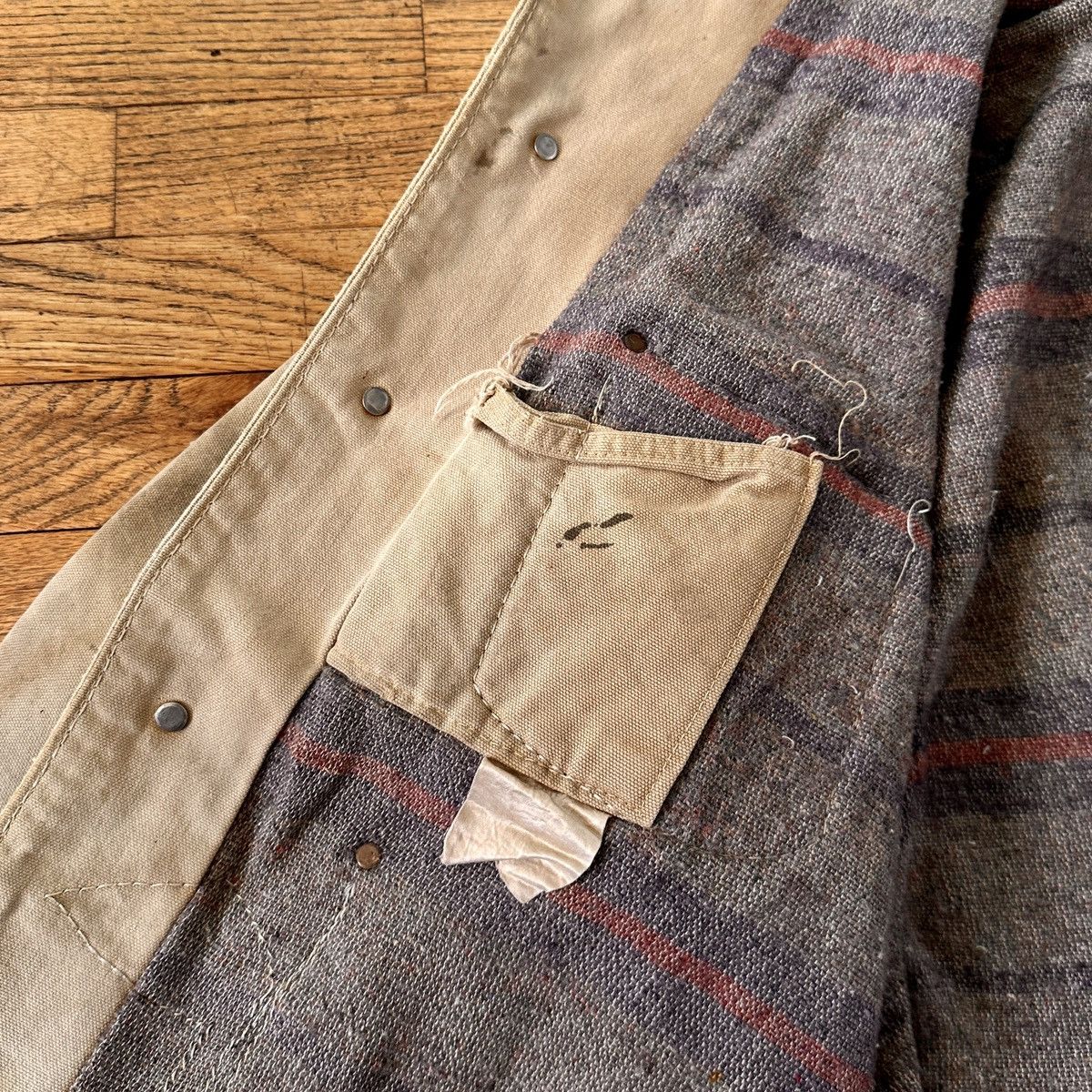 Carhartt × Vintage 70s Thrashed Carhartt miner Homeless Chore Coat Boro Crash Size US L / EU 52-54 / 3 - 9 Thumbnail