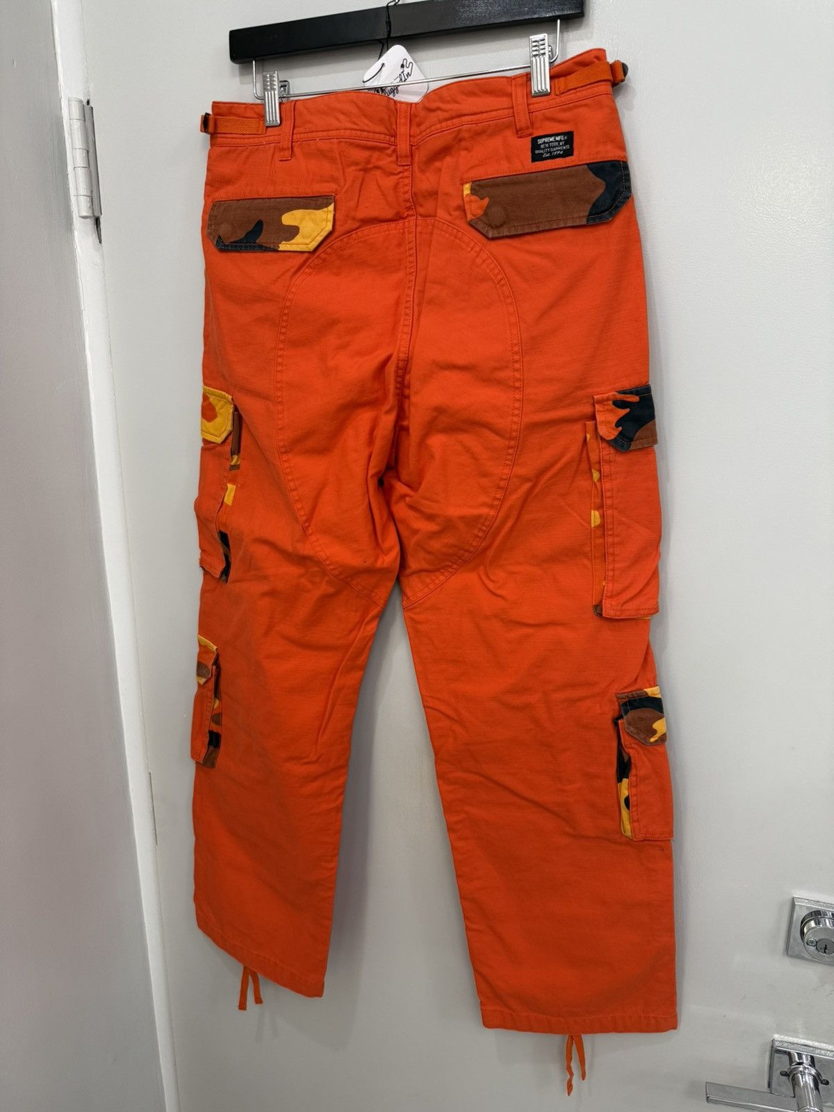 Supreme Supreme Orange Camo Pants Size US 30 / EU 46 - 6 Thumbnail