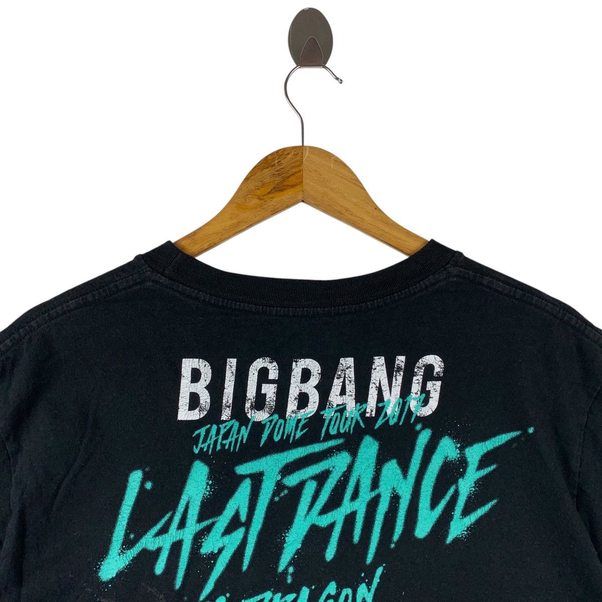 Band Tees × Japanese Brand BIG BANG japan dome tour 2017 last dance bandtees tee Size US M / EU 48-50 / 2 - 9 Thumbnail