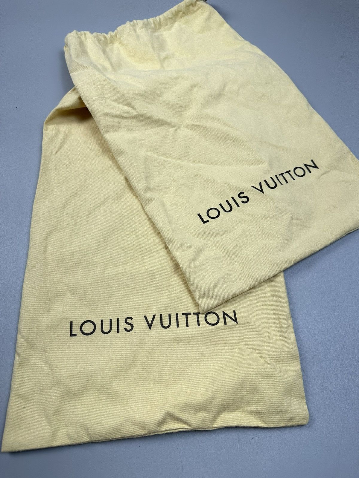 Louis Vuitton Louis Vuitton Silver Leather Sneakers Size US 9.5 / EU 42-43 - 10 Thumbnail
