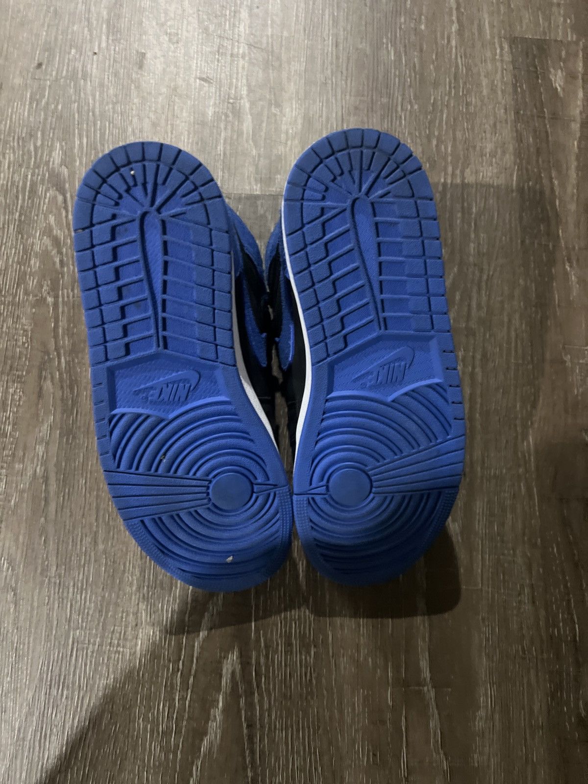 Jordan Brand Air Jordan 1 Retro High OG 'Royal Reimagined' Size US 9 / EU 42 - 4 Thumbnail