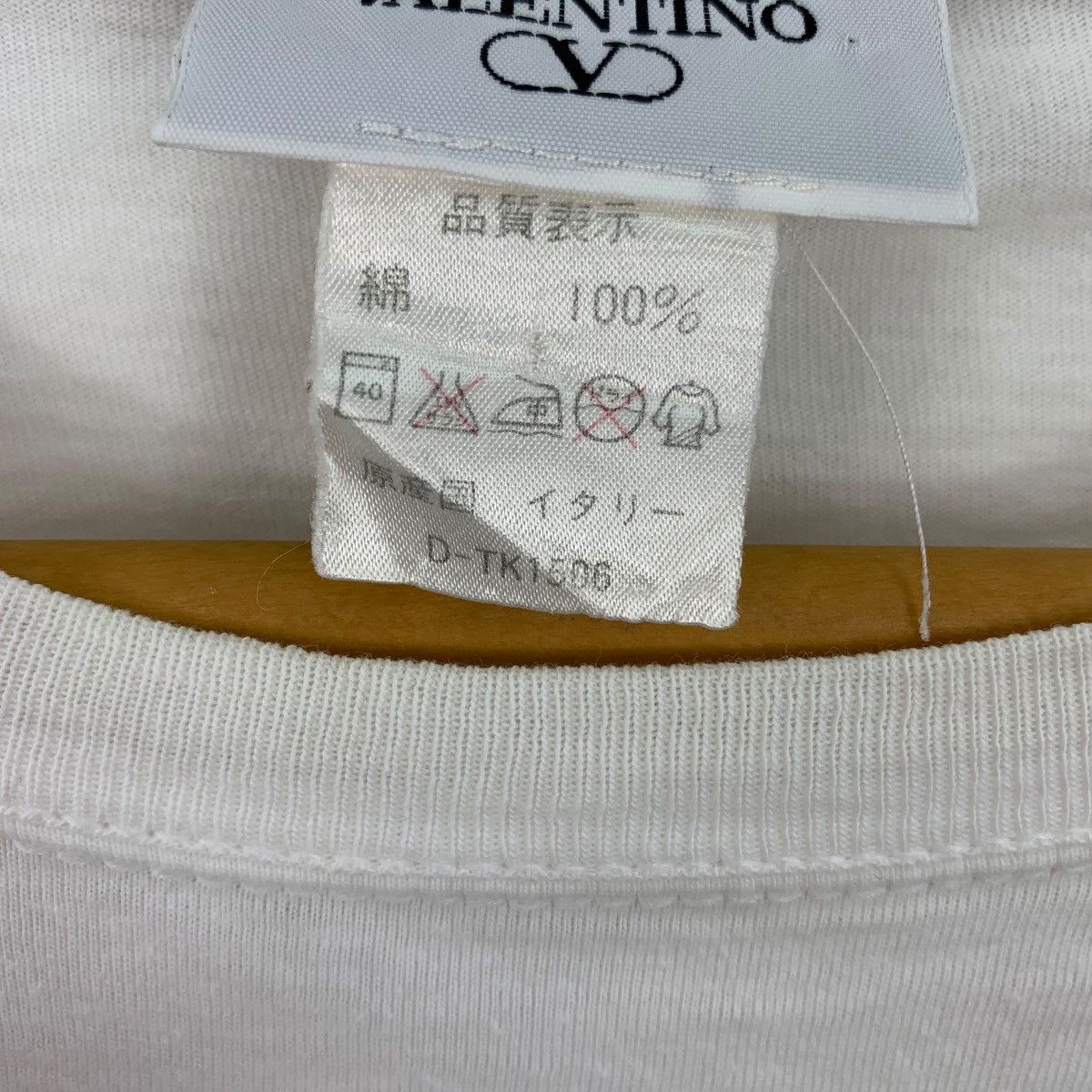 Valentino × Vintage Vintage VALENTINO big spellout logo white tee Size US M / EU 48-50 / 2 - 9 Thumbnail