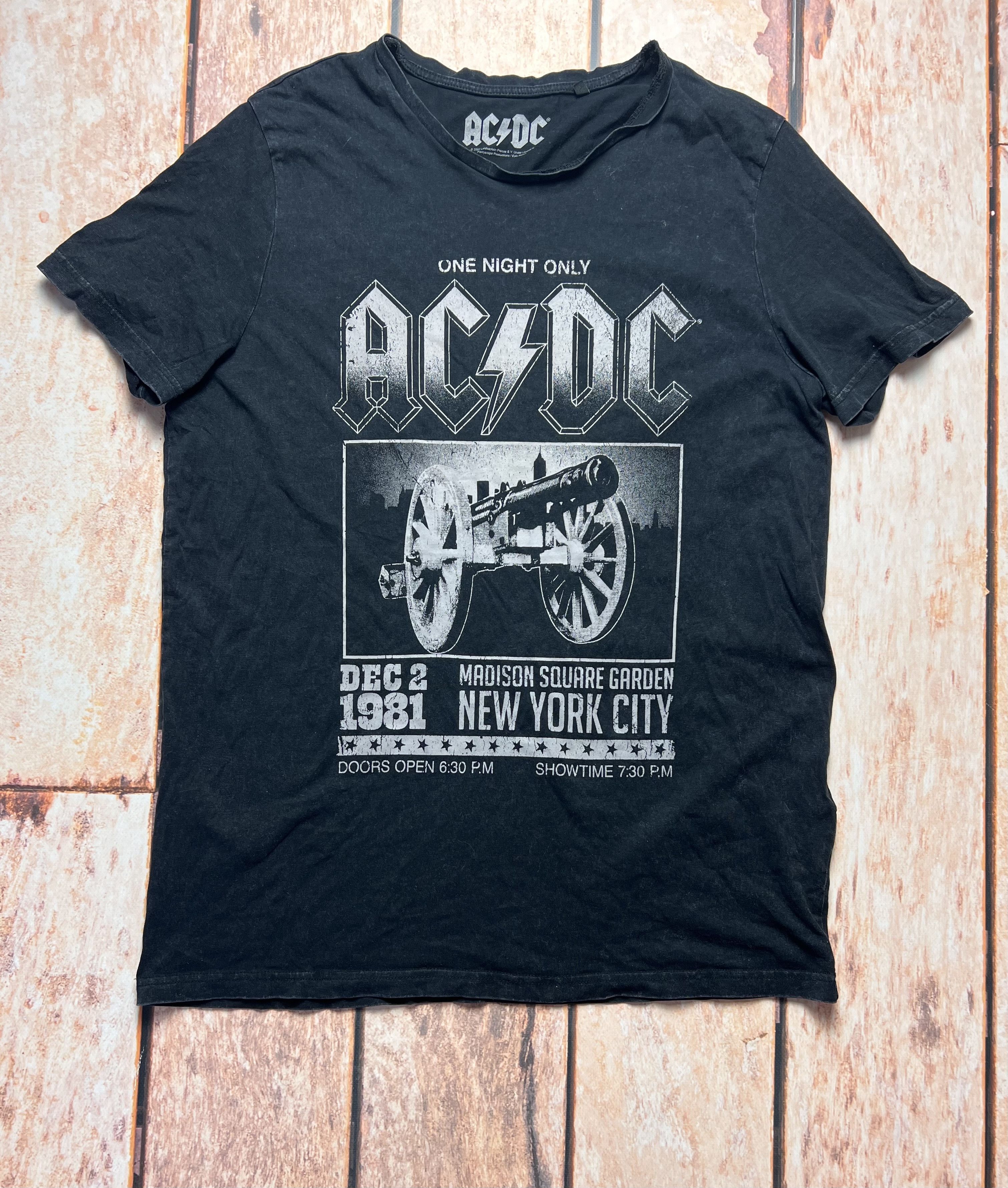 Vintage Rare Vintage AC/DC Madison Square Garden Band Tee 90s | Grailed