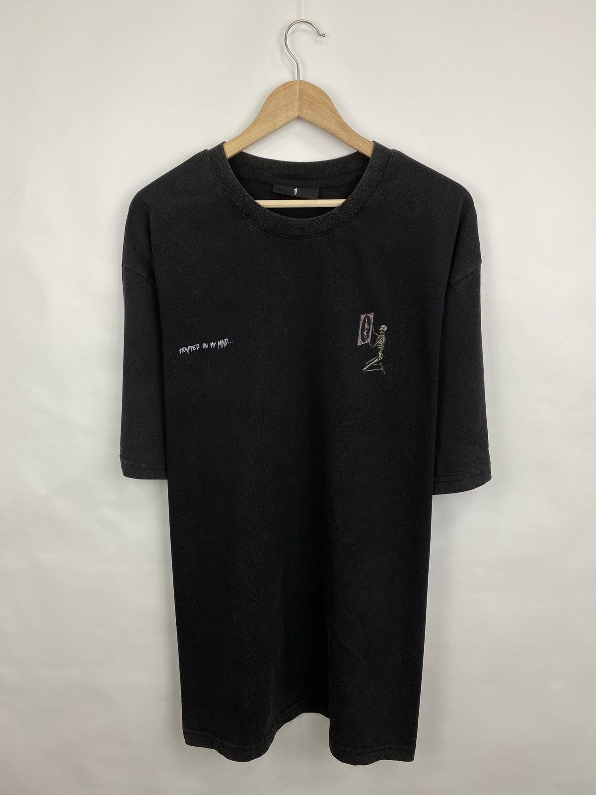 Designer 🇺🇸💀 Vintage Y2K Faded Trapped In My Head Skull Death T-Shirt Size US XL / EU 56 / 4 - 7 Thumbnail