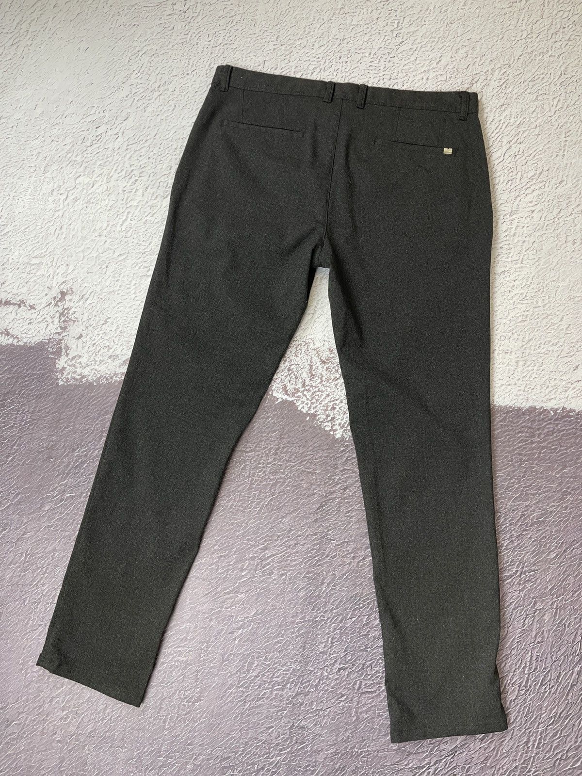 Zara Zara Man grey stretch cropped casual pants Size US 32 / EU 48 - 1 Thumbnail