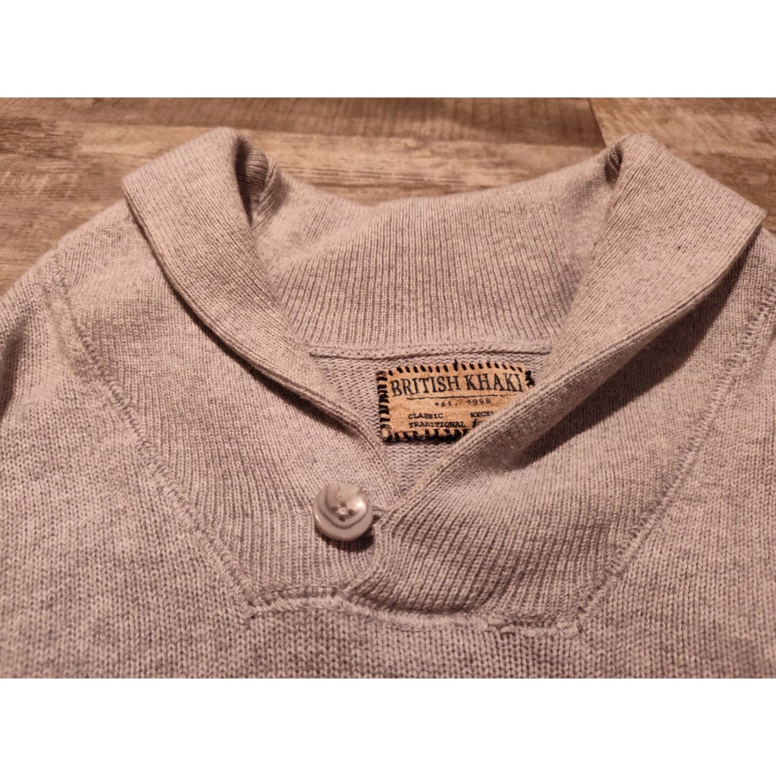 Vintage VINTAGE British Khaki Mens Sweater Pullover Cowl Neck Knit Long Sleeve Size Small Gray Casual Winter Size US S / EU 44-46 / 1 - 6 Thumbnail
