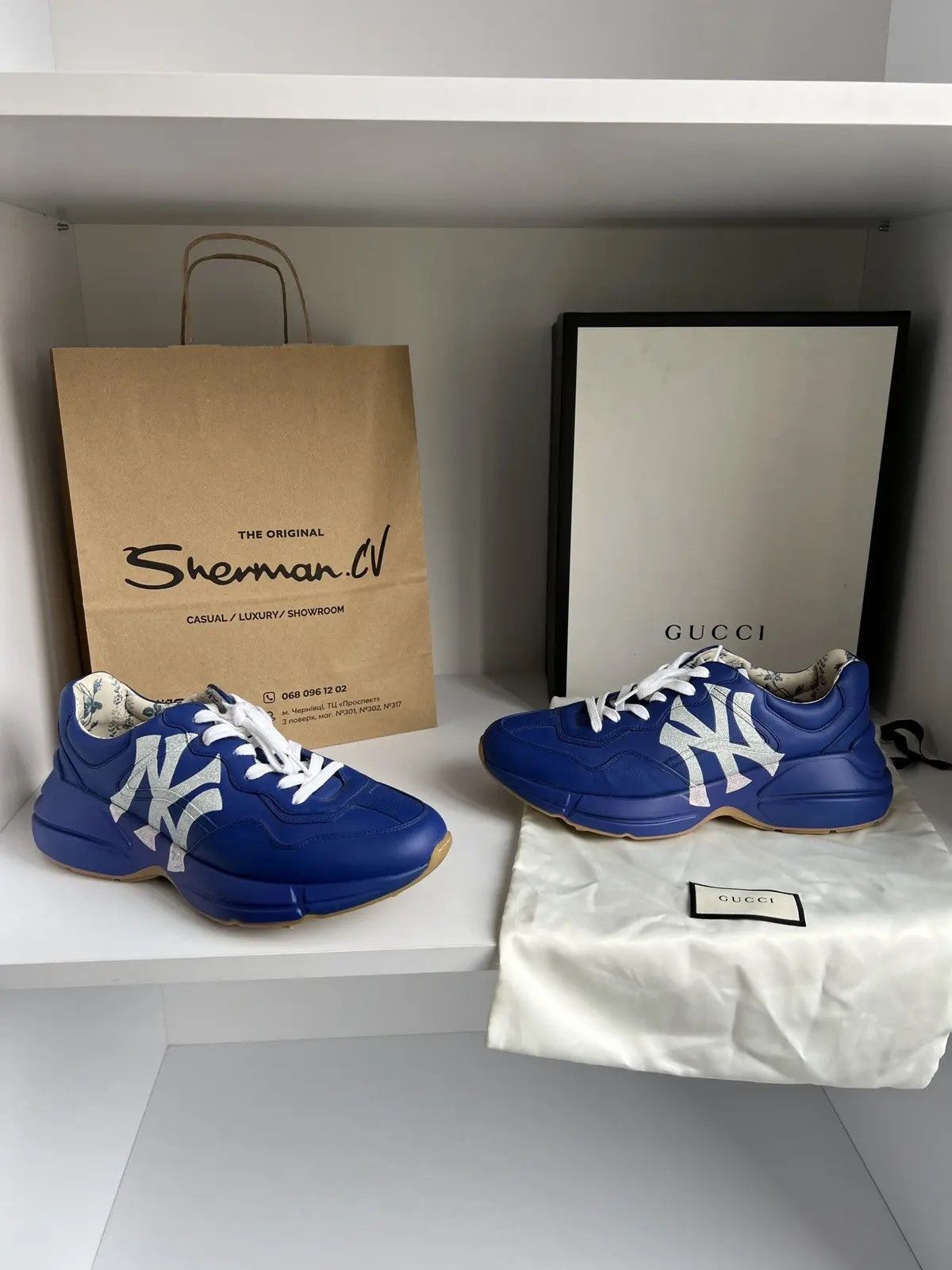 Gucci Vintage Gucci Men’s Rhyton Sneakers with NY Yankees Print Size US 9.5 / EU 42-43 - 2 Thumbnail