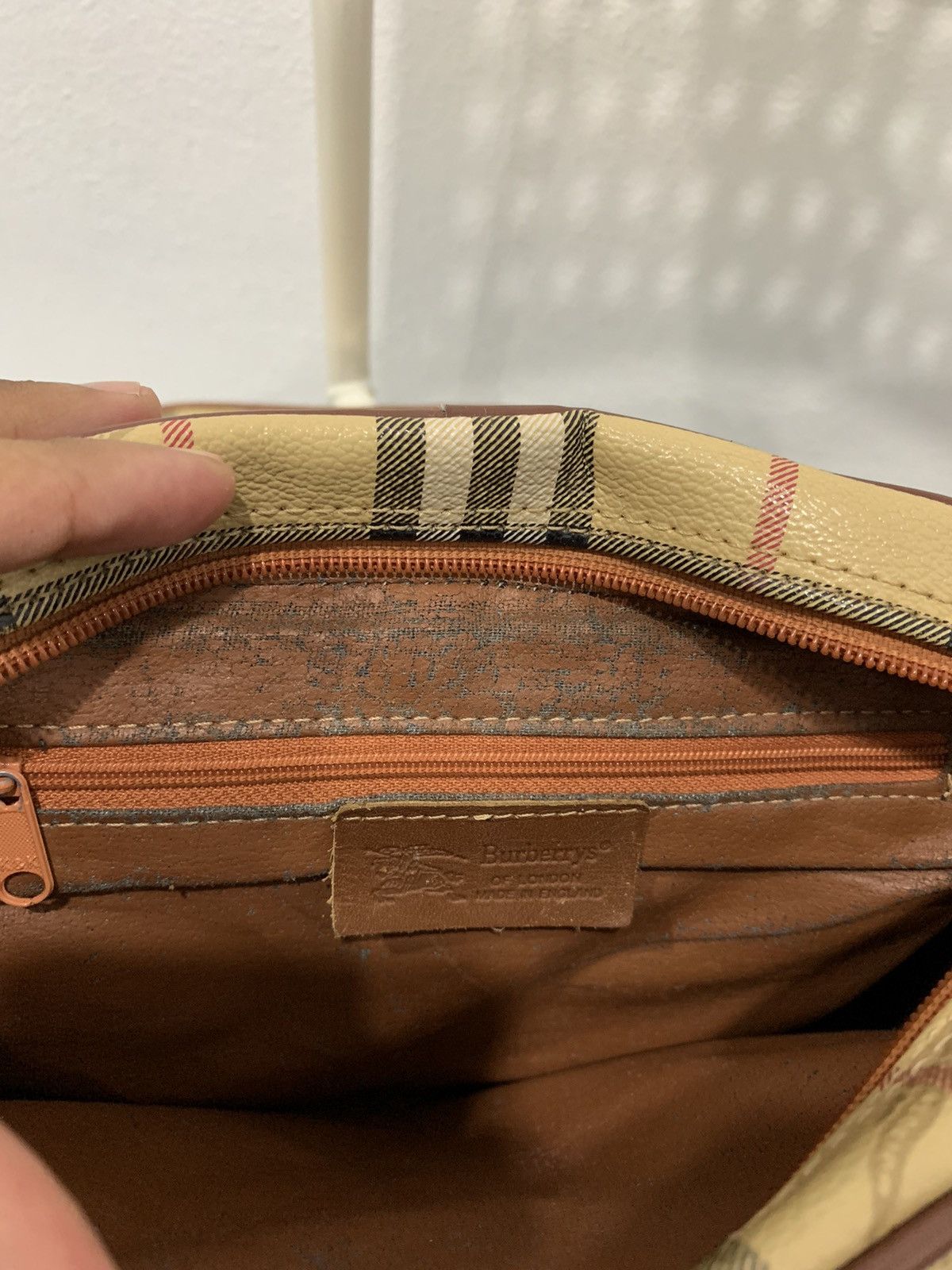 Burberry 🔥VTG OG BURBERRY NOVACHECK SLING BAG Size ONE SIZE - 13 Thumbnail