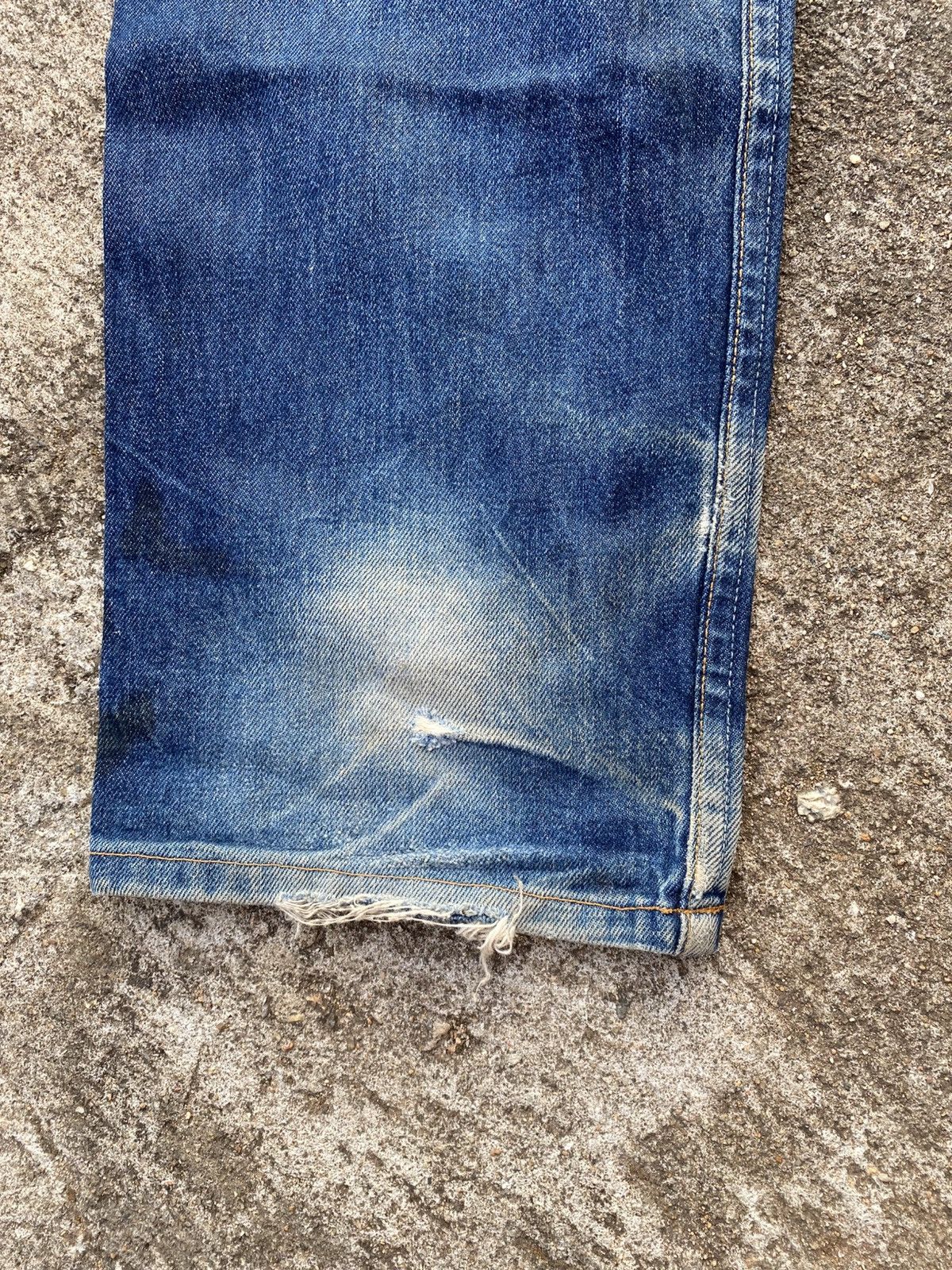 Levi's Vintage Levis 501xx Distressed Size US 32 / EU 48 - 9 Thumbnail