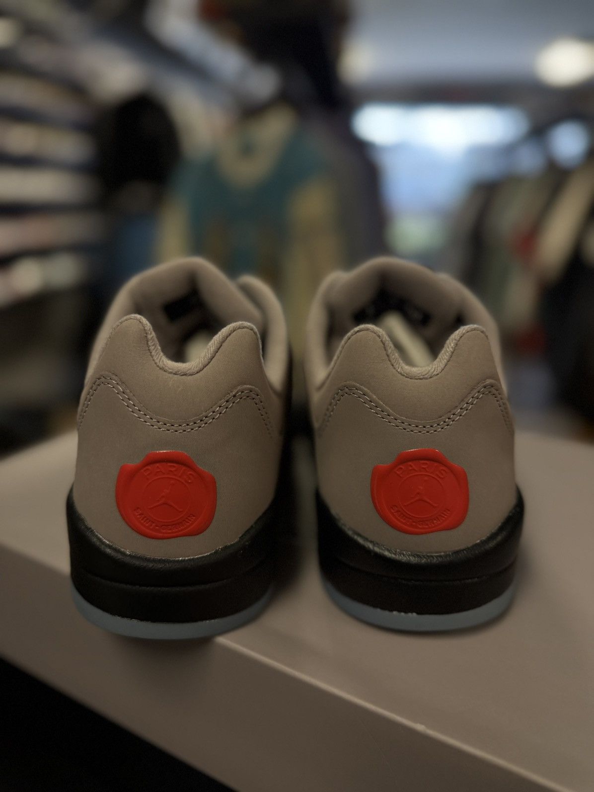 Jordan Brand × Nike Jordan 5 Low Top PSG Size 13 Brand New (DX6325-204) Size US 13 / EU 46 - 10 Thumbnail