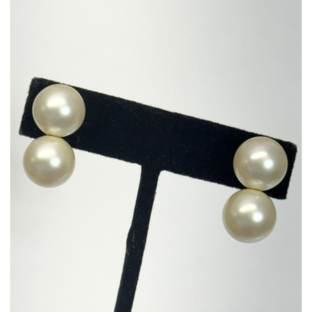 Vintage Richelieu vintage faux pearl clip on earrings Size ONE SIZE - 1 Thumbnail