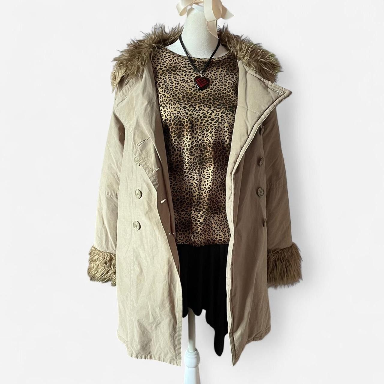 Le Chateau Vintage Le Chateau Tan Trench Coat with Faux Fur Trim Size L / US 10 / IT 46 - 2 Thumbnail