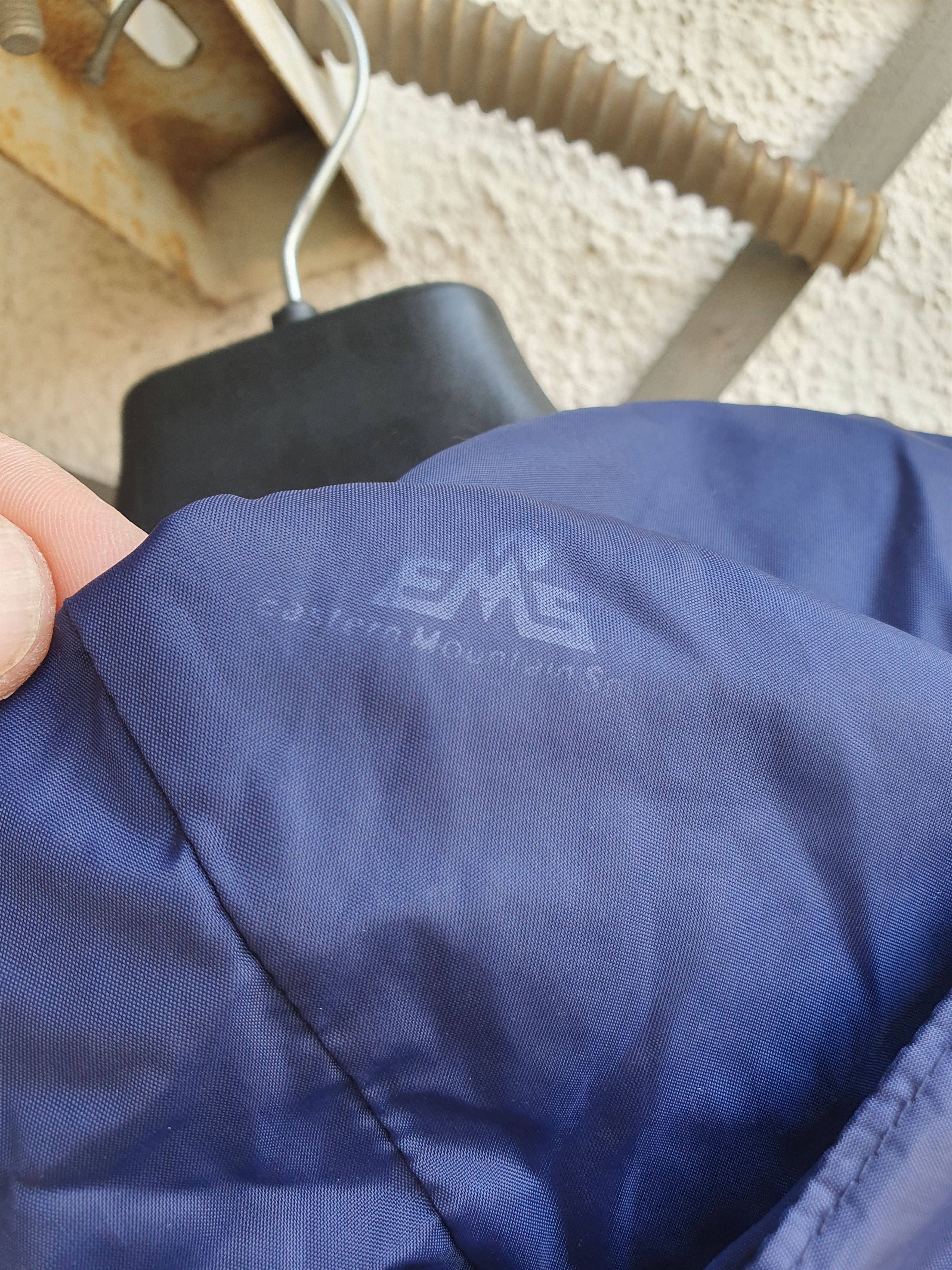 Eastern Mountain Sports Eastern Mountain Sports EMS Windbreaker Rain Jacket sz L Size US L / EU 52-54 / 3 - 12 Thumbnail