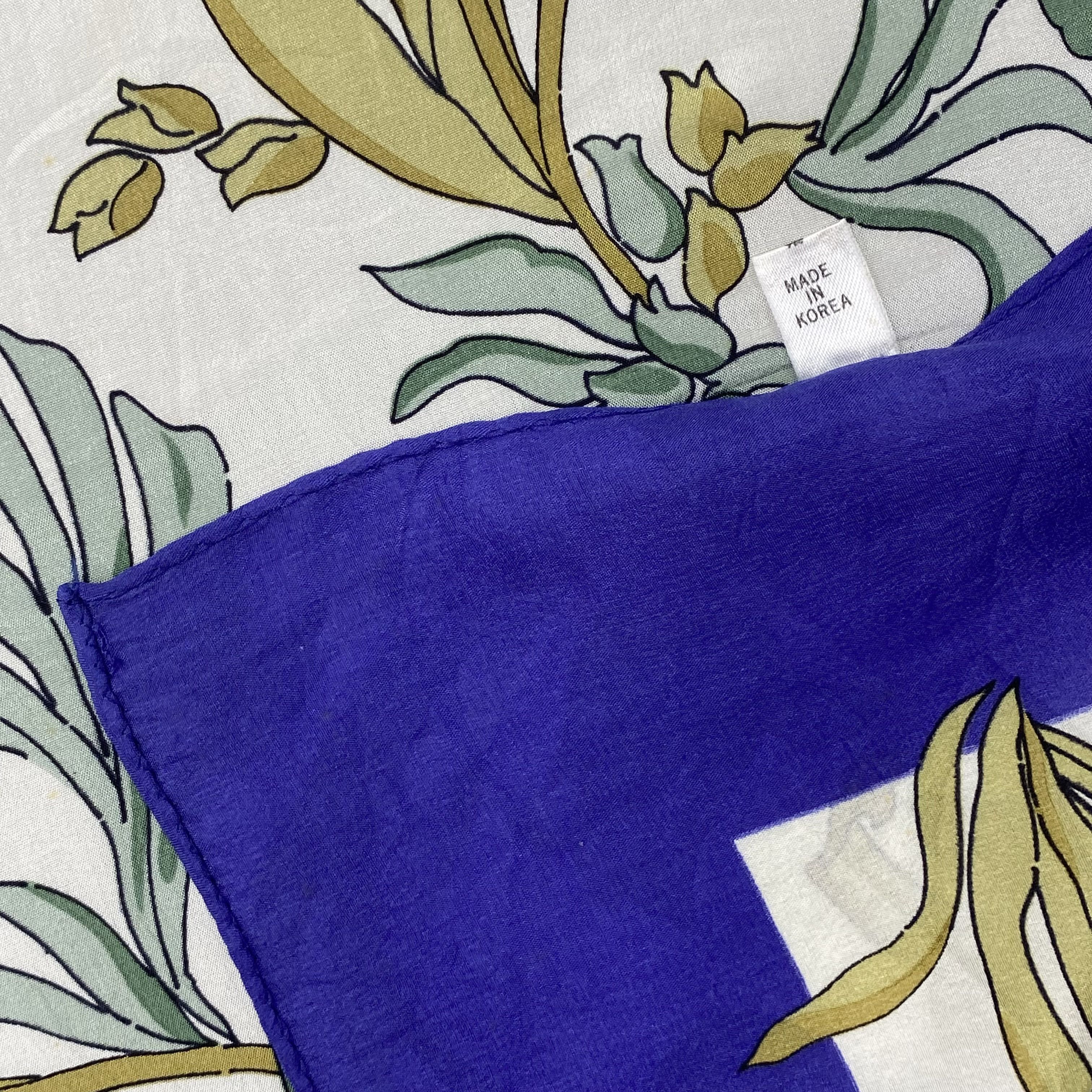 Japanese Brand Vintage Floral Swirl SILK Scarf Twill Wraps Scarves Size ONE SIZE - 11 Thumbnail