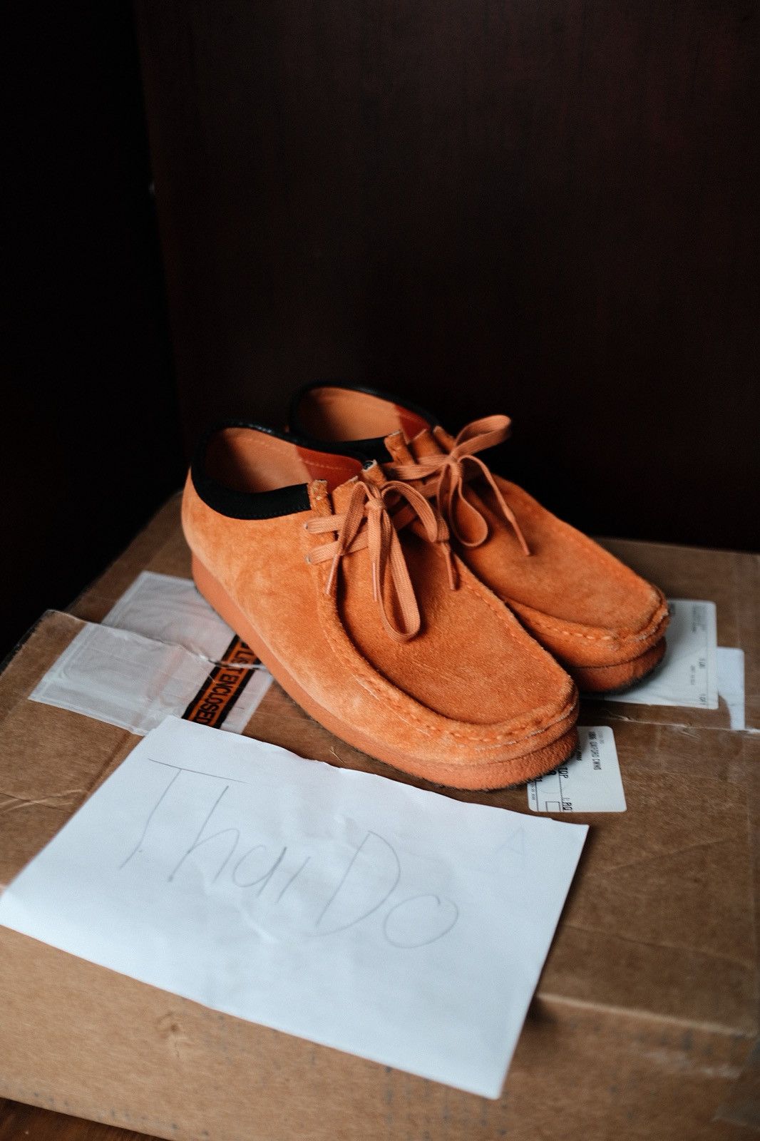 Clarks Clarks OG Wallabees Orange Vintage low-top Size US 9.5 / EU 42-43 - 1 Thumbnail
