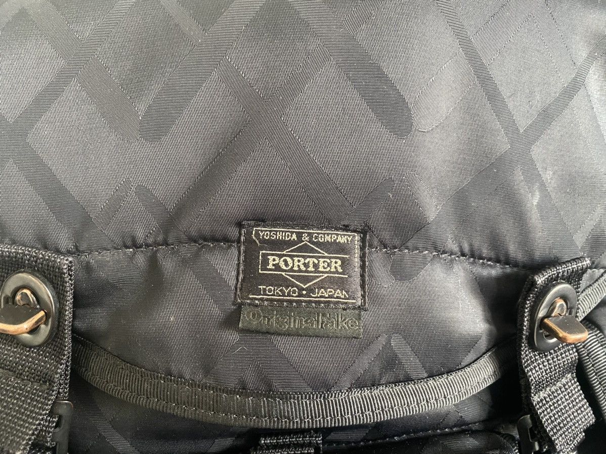 激レア！KAWS OriginalFake×PORTER ポーチ　黒 激レア！KAWS OriginalFake×PORTER ポーチ 黒