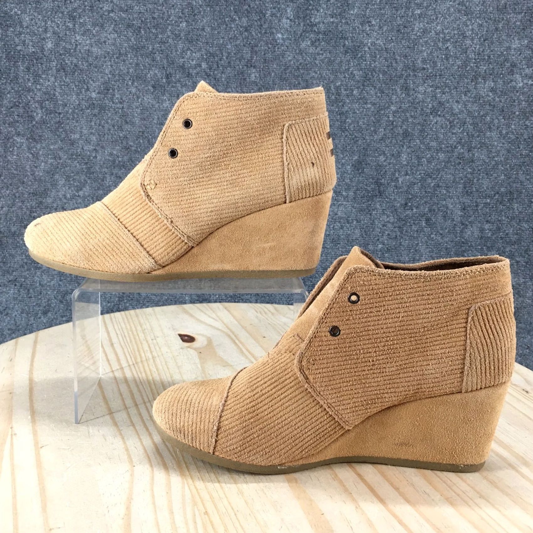 Toms Toms Boots Womens 10 Corduroy Low Wedge Ankle Bootie Lace Beige Round Toe Bootie Beige Wedge Boots Womens 10 Corduroy Ankle Bootie Lace Front Boots Size US 10 / IT 40 - 2 Thumbnail