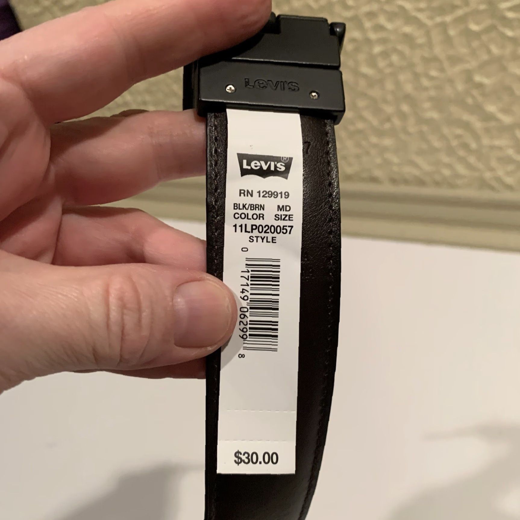 Levi's VINTAGE? No — skip. Levi's Reversible Belt Brown Black Metal Buckle M 34-36 Dress Belt Men 1.3" Solid Modern Size ONE SIZE - 4 Thumbnail