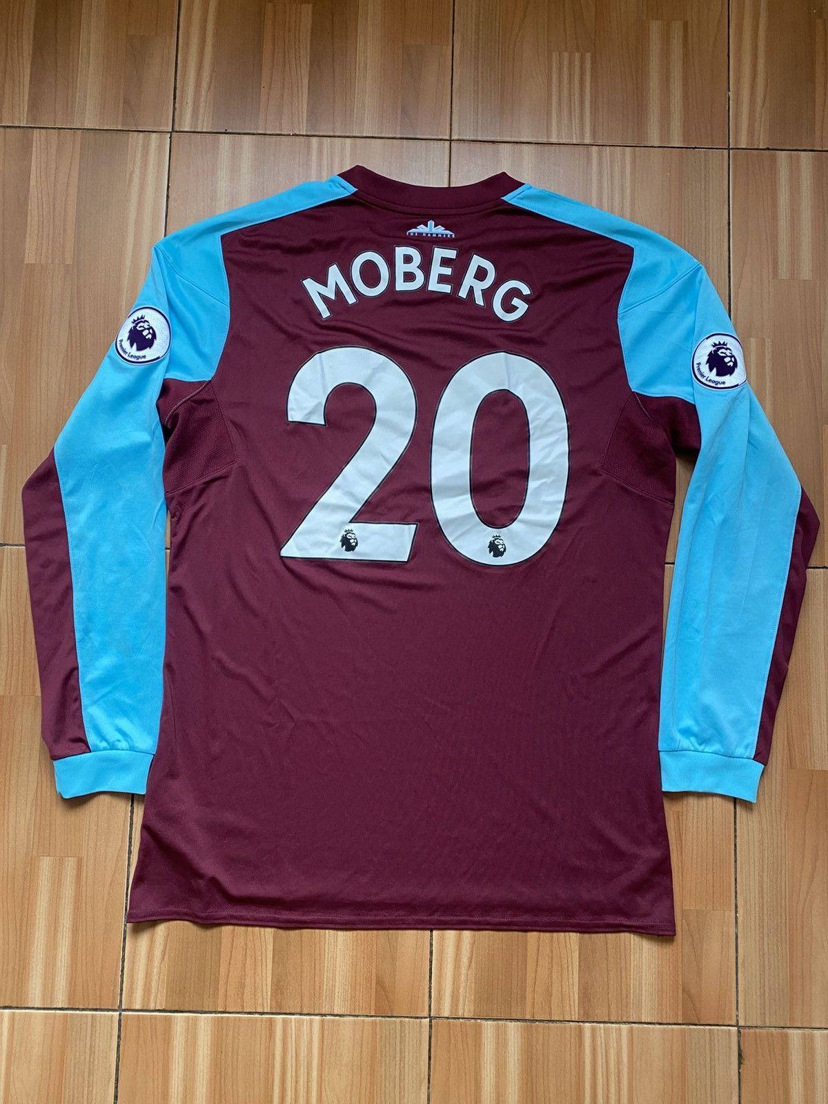 Umbro Umbro West Ham United L/S Home Football Shirt 2017/18 Size US L / EU 52-54 / 3 - 5 Thumbnail
