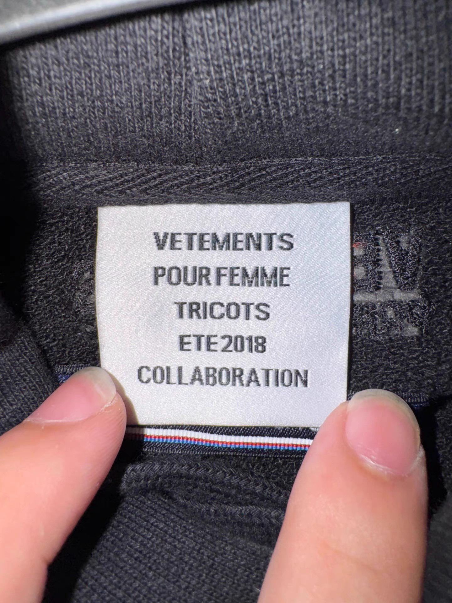 Vetements Vetements Fake Two-Piece Hoodie Size US S / EU 44-46 / 1 - 5 Thumbnail
