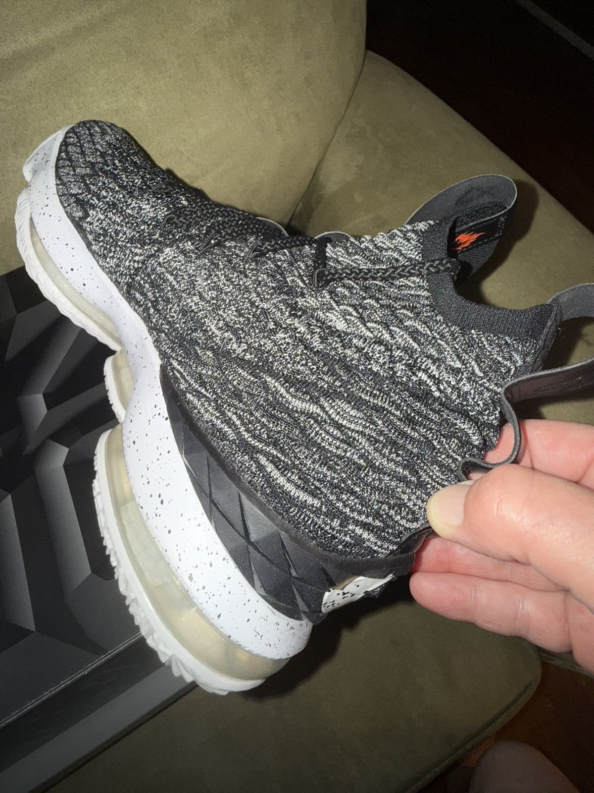 Nike Nike LeBron XV “Ashes” LeBron James 15, OG Box, VNDS, size13 Size US 13 / EU 46 - 16 Thumbnail