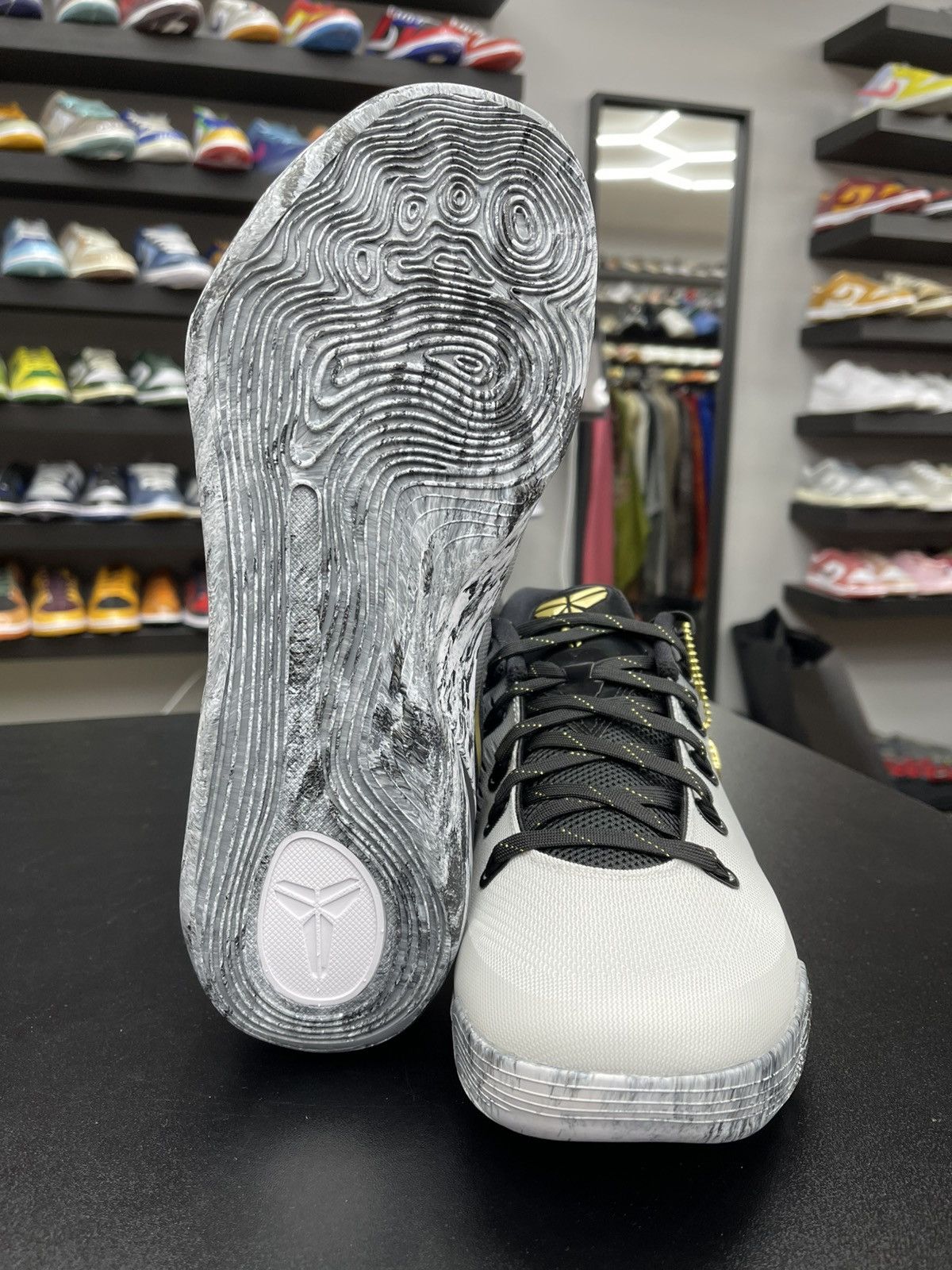 Nike Size 10 - Nike Kobe 9 EM Low Protro Mambacita “Gigi” Size US 10 / EU 43 - 9 Thumbnail