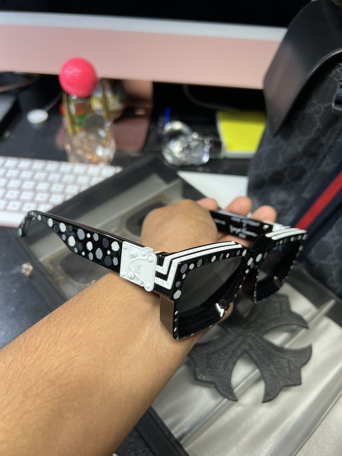 Louis Vuitton Louis Vuitton millionaire glasses Size ONE SIZE - 13 Thumbnail
