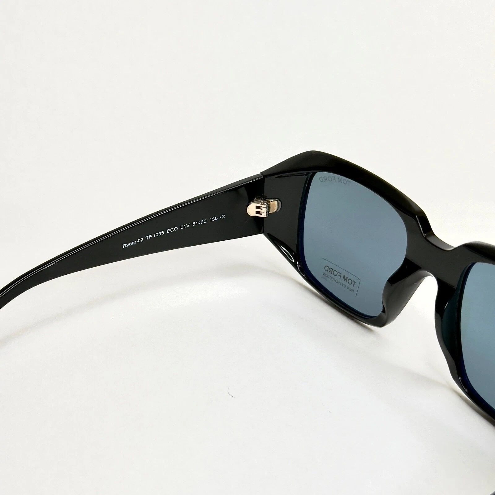 Tom Ford TOM FORD FT1035 RYDER-02 01V Black Modern Sunglasses 1035 Size ONE SIZE - 3 Thumbnail