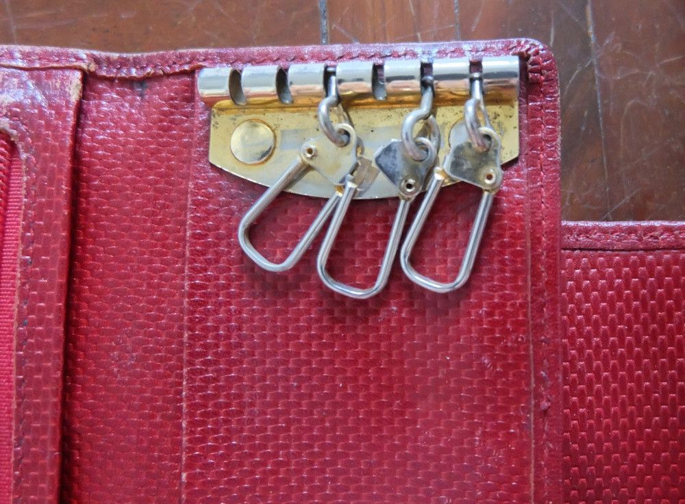 Pierre Cardin Vintage Pierre Cardin Key Holder Size ONE SIZE - 7 Thumbnail