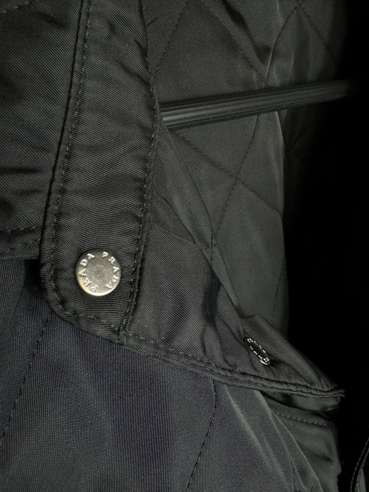 Prada Prada Re-Nylon Black Quilted Snap Jacket - Large Size US L / EU 52-54 / 3 - 5 Thumbnail