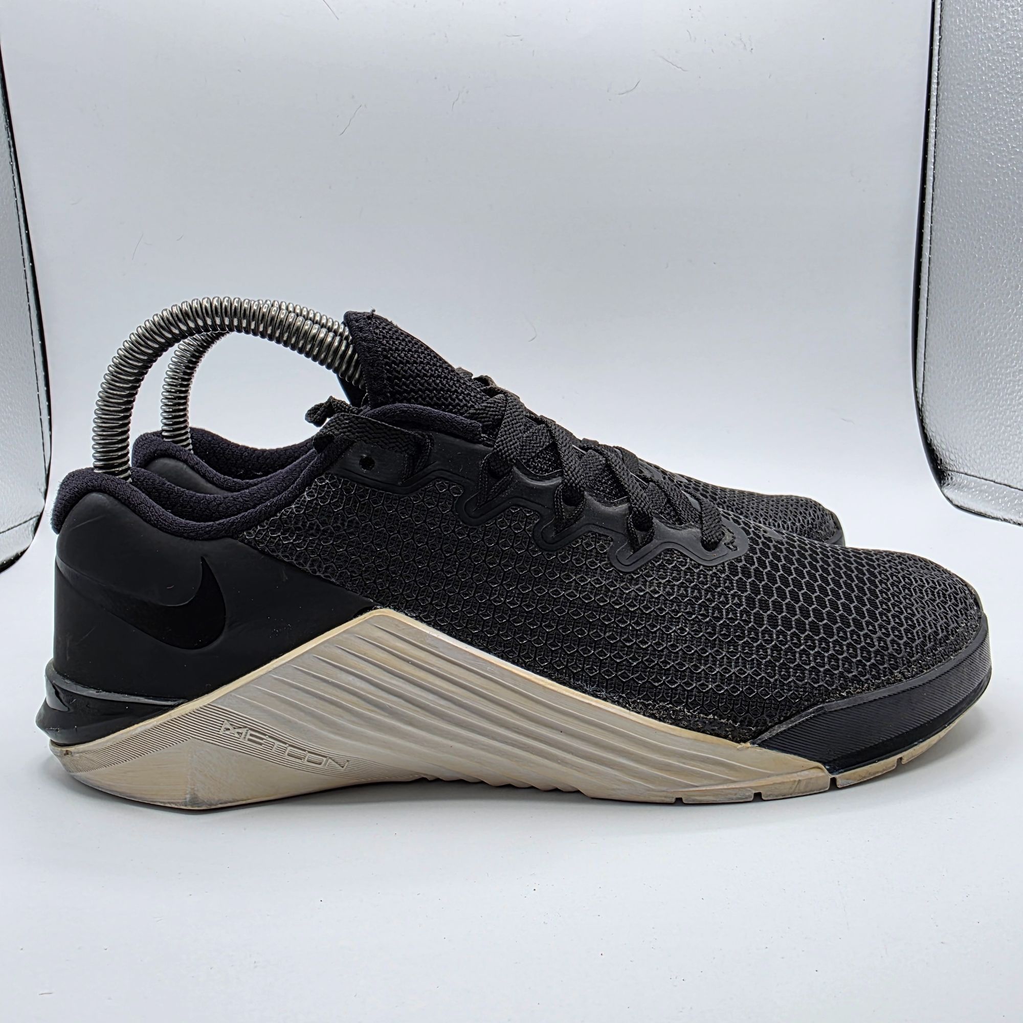Nike Nike Metcon 5 Womens Size 7.5 Black White Sneakers Shoes Cr Size US 7.5 / EU 40-41 - 12 Thumbnail