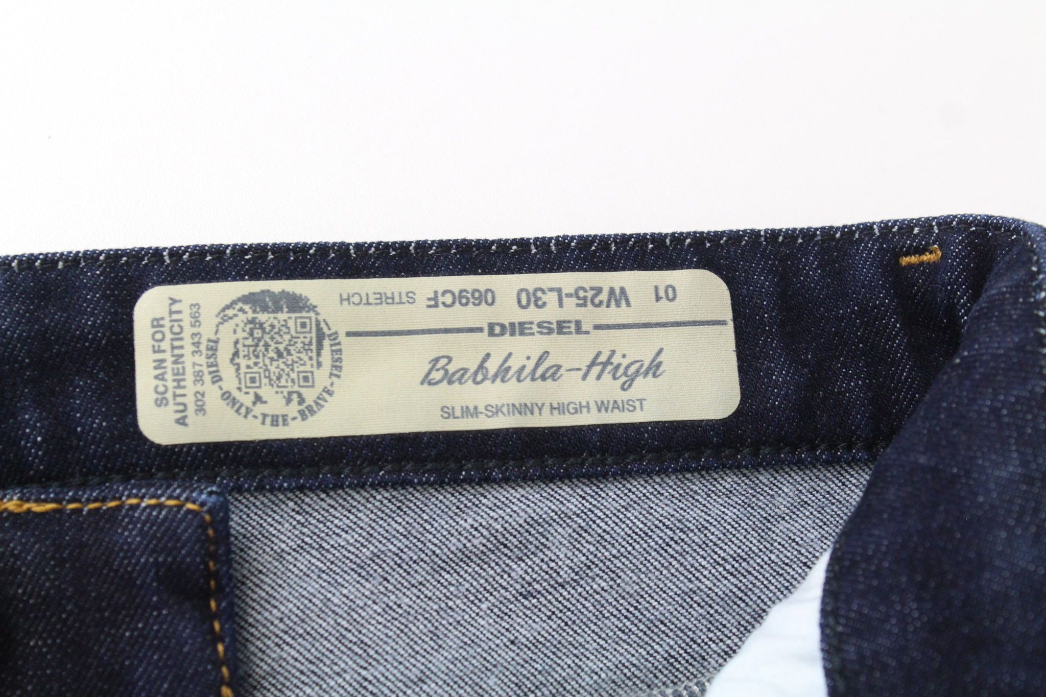 Diesel BABHILA-HIGH 069CF W25/L30 Blue Stretch Jeans 71936 Size 25" / US 0 / IT 36 - 6 Thumbnail